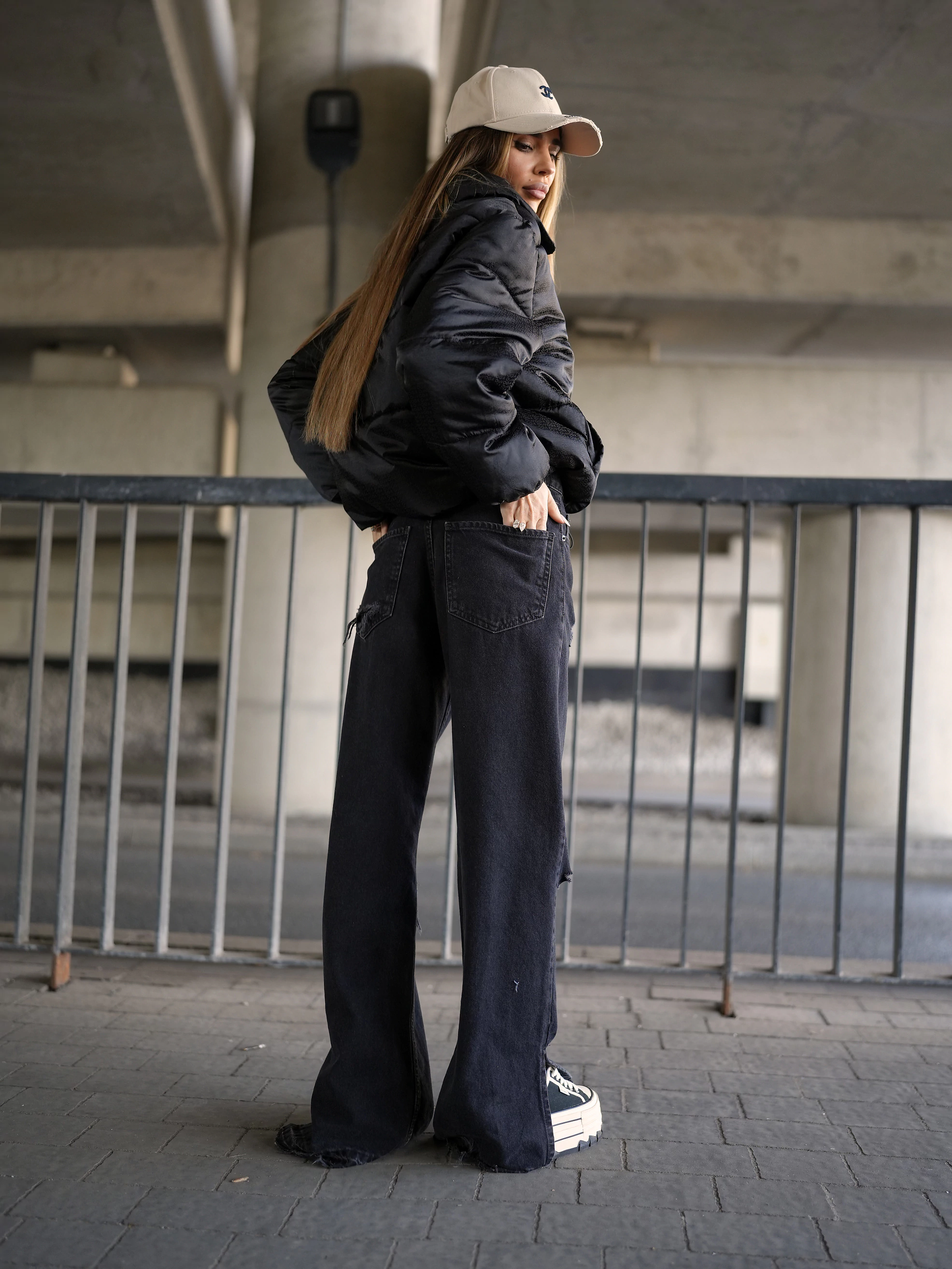 OLAVOGA YUE Steppjacke für Damen - Schwarz