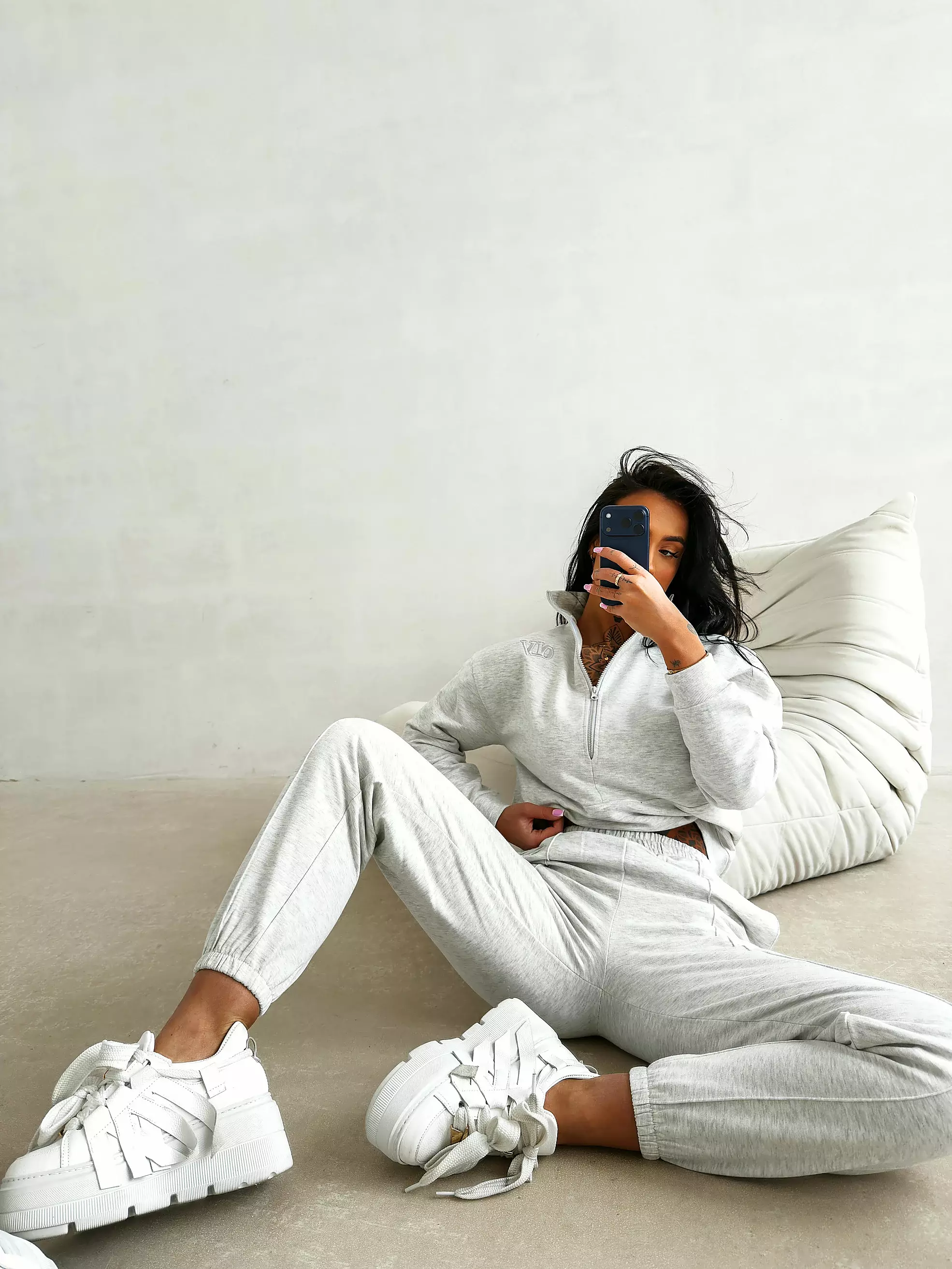 Women's tracksuit set OLAVOGA BLOOM - Grey