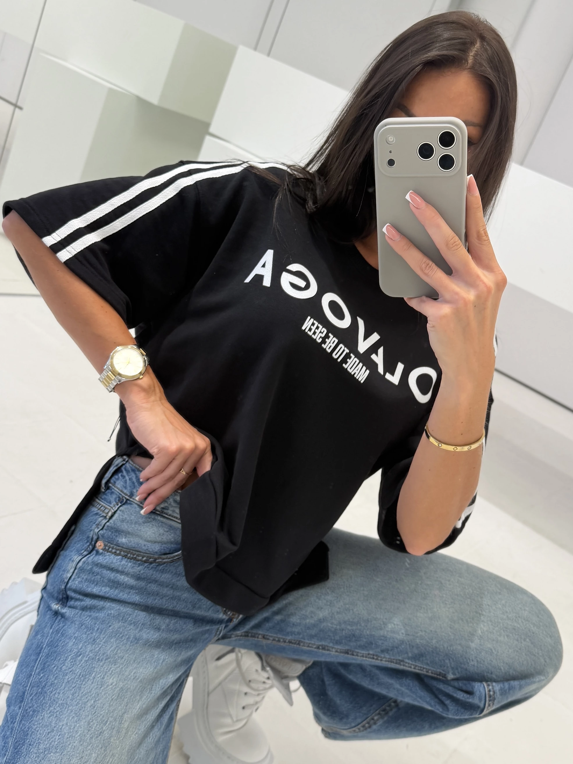 T-shirt damski z lampasami OLAVOGA KALMA - Czarny