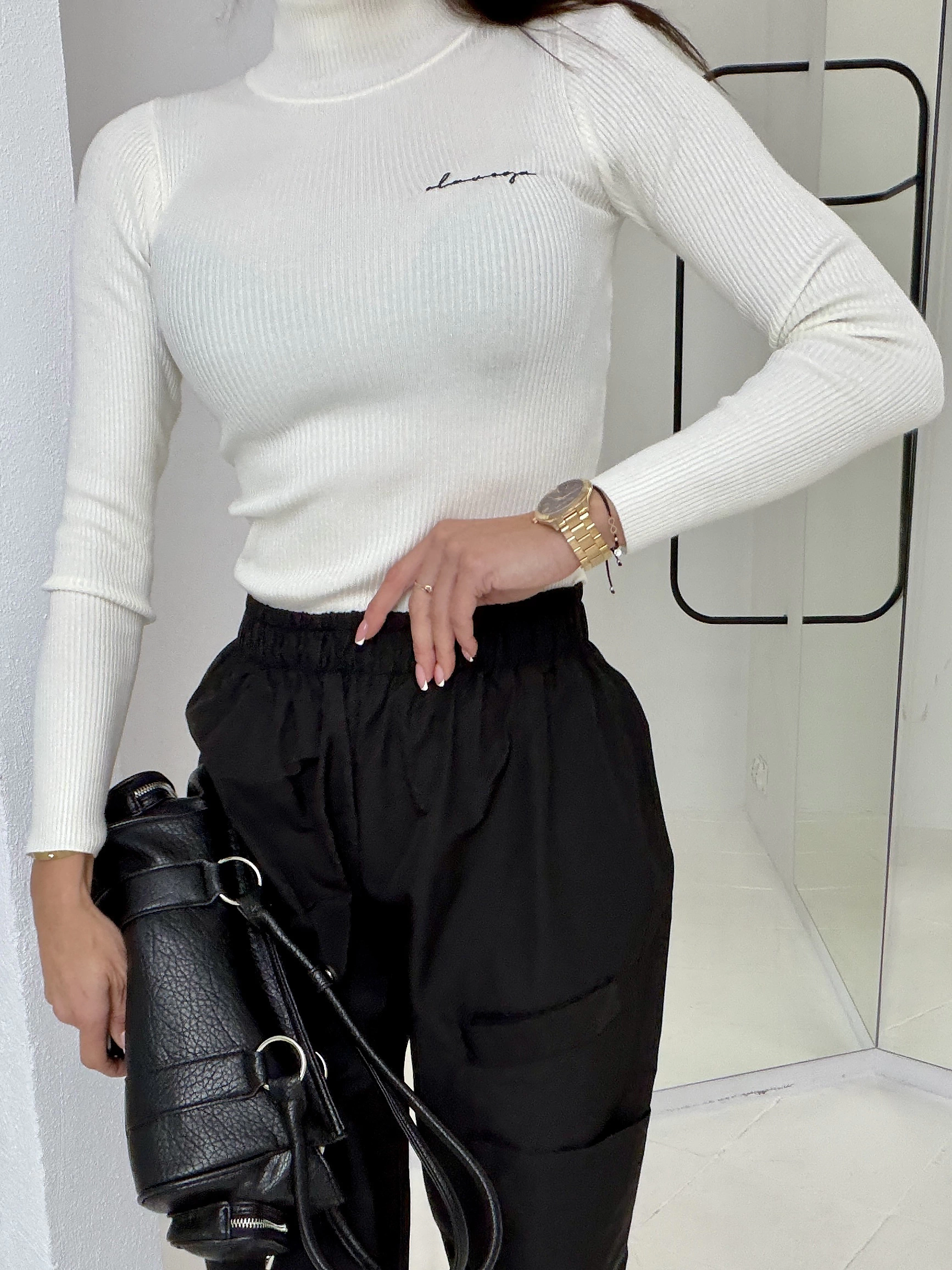 OLAVOGA BLEMENDO turtleneck top – Ecru