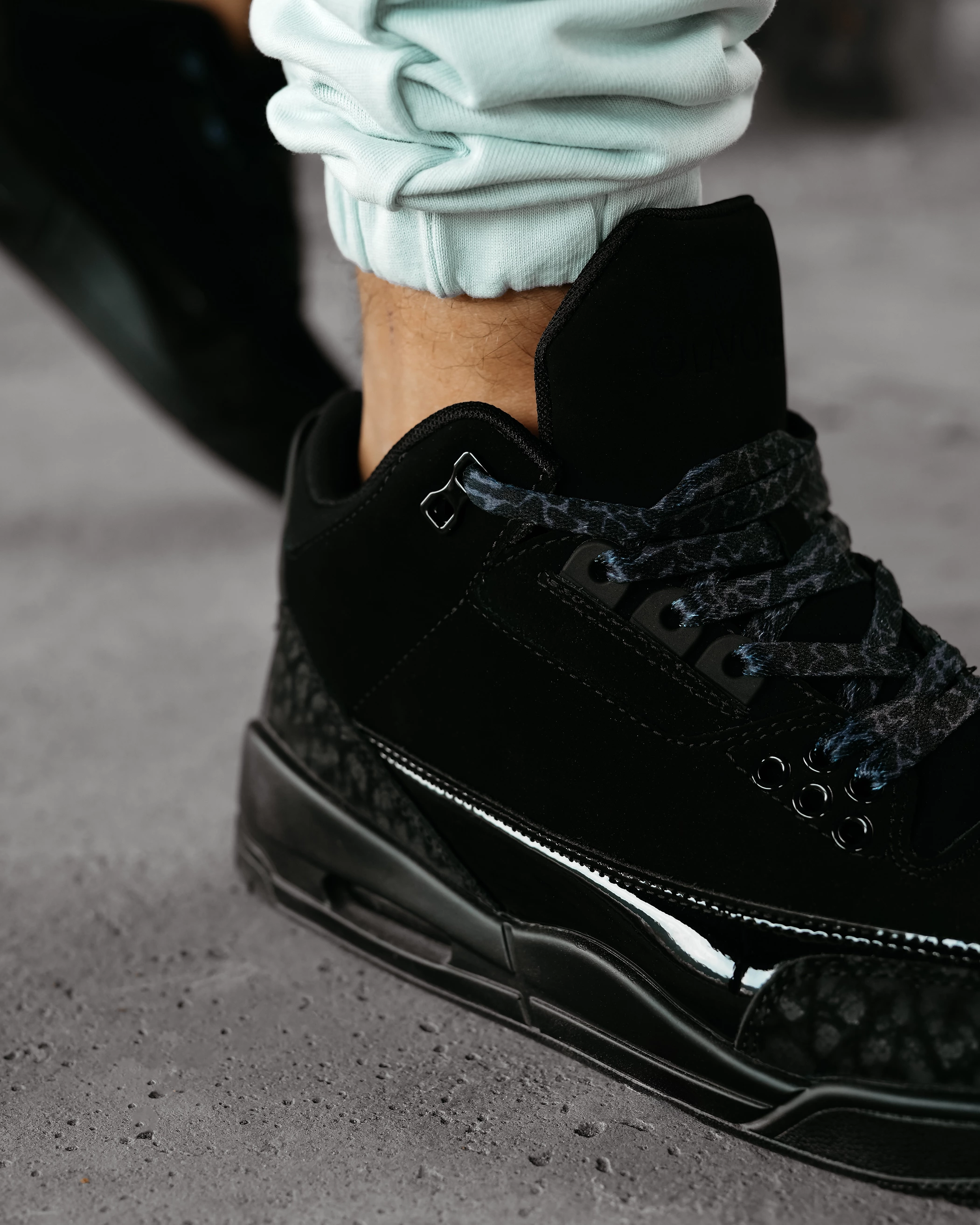 Sneakersy męskie za kostkę OLAVOGA Men JOKERY - Czarny