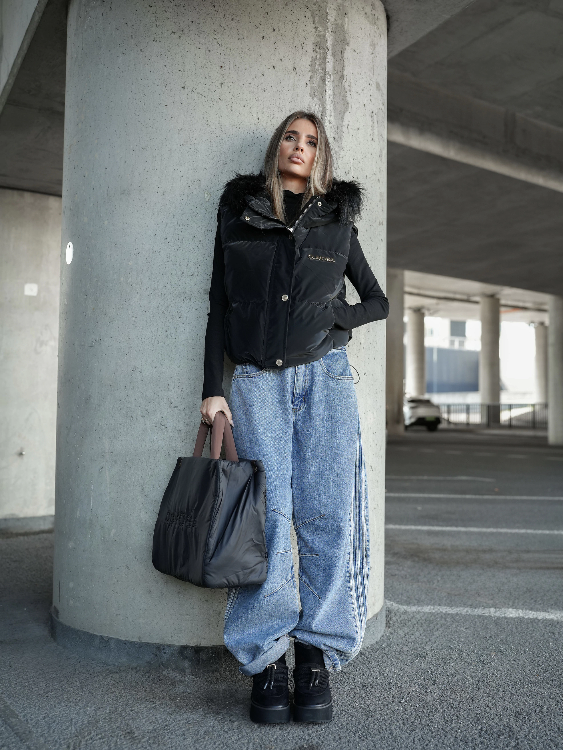Damen-Kapuzenweste OLAVOGA SIERY - Schwarz