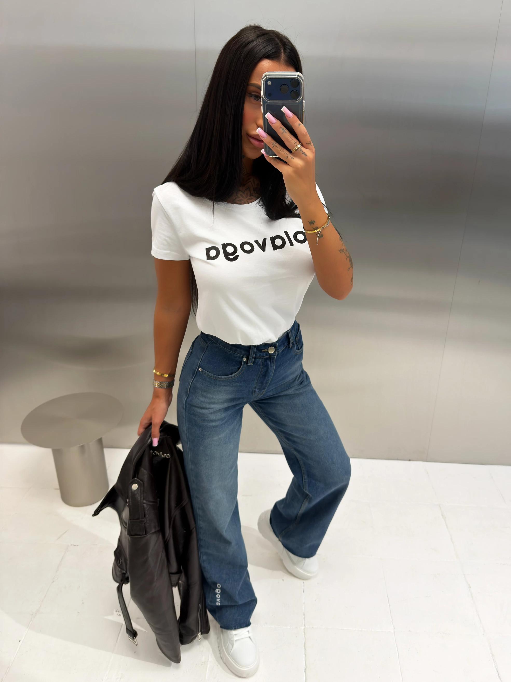 OLAVOGA Essentials: T-shirt basic EARLY - Biały