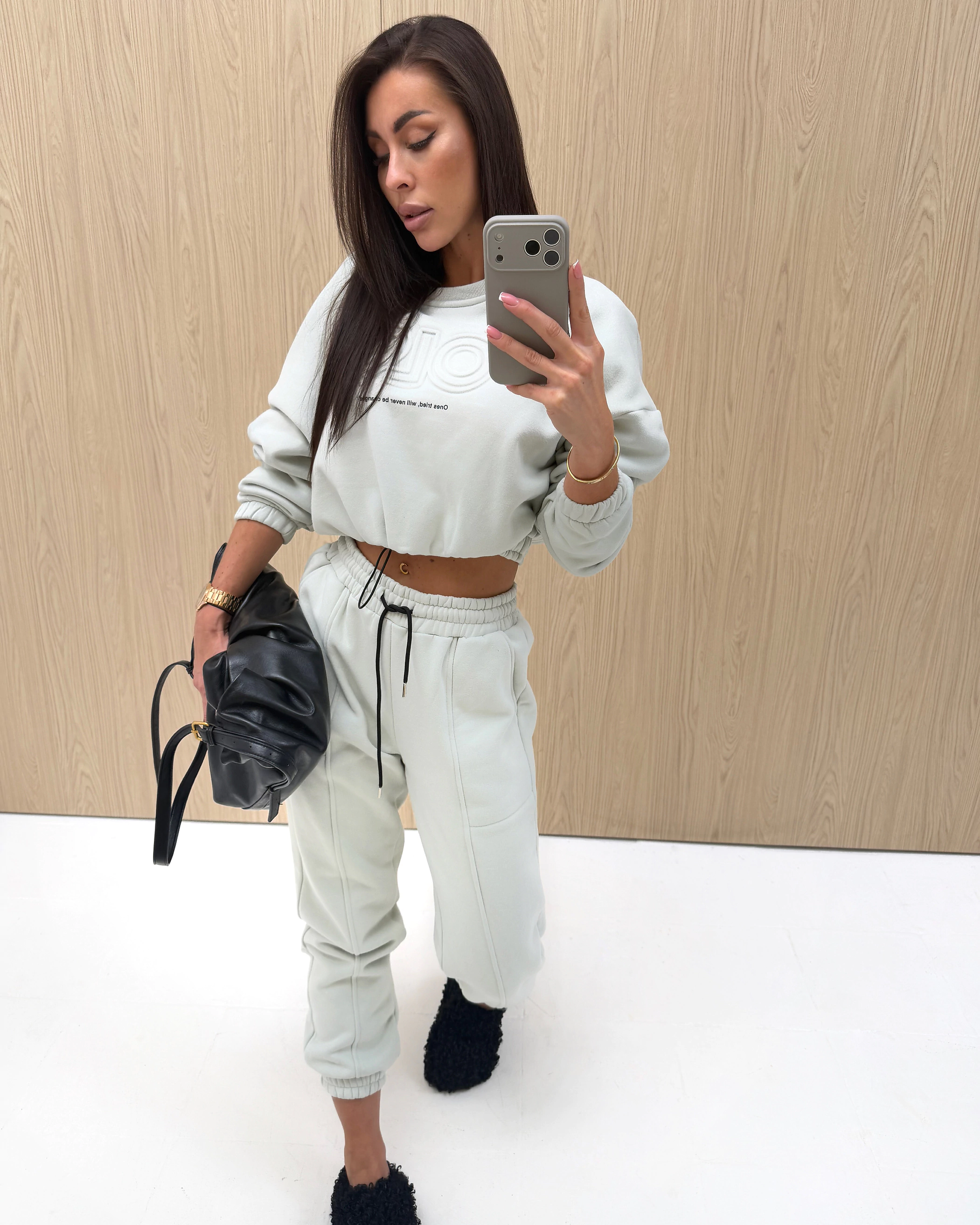 Spodnie damskie joggery cargo OLAVOGA LINDA - Matcha