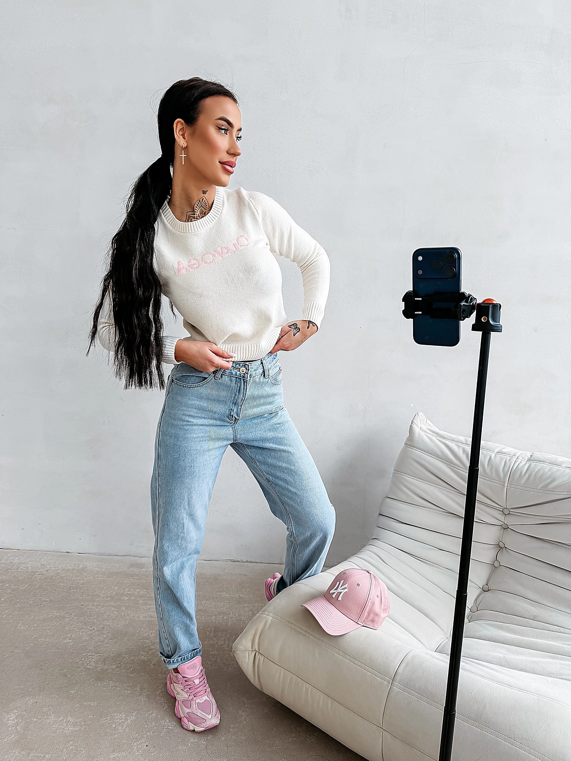 Sweter damski casual OLAVOGA ZAIO - Écru