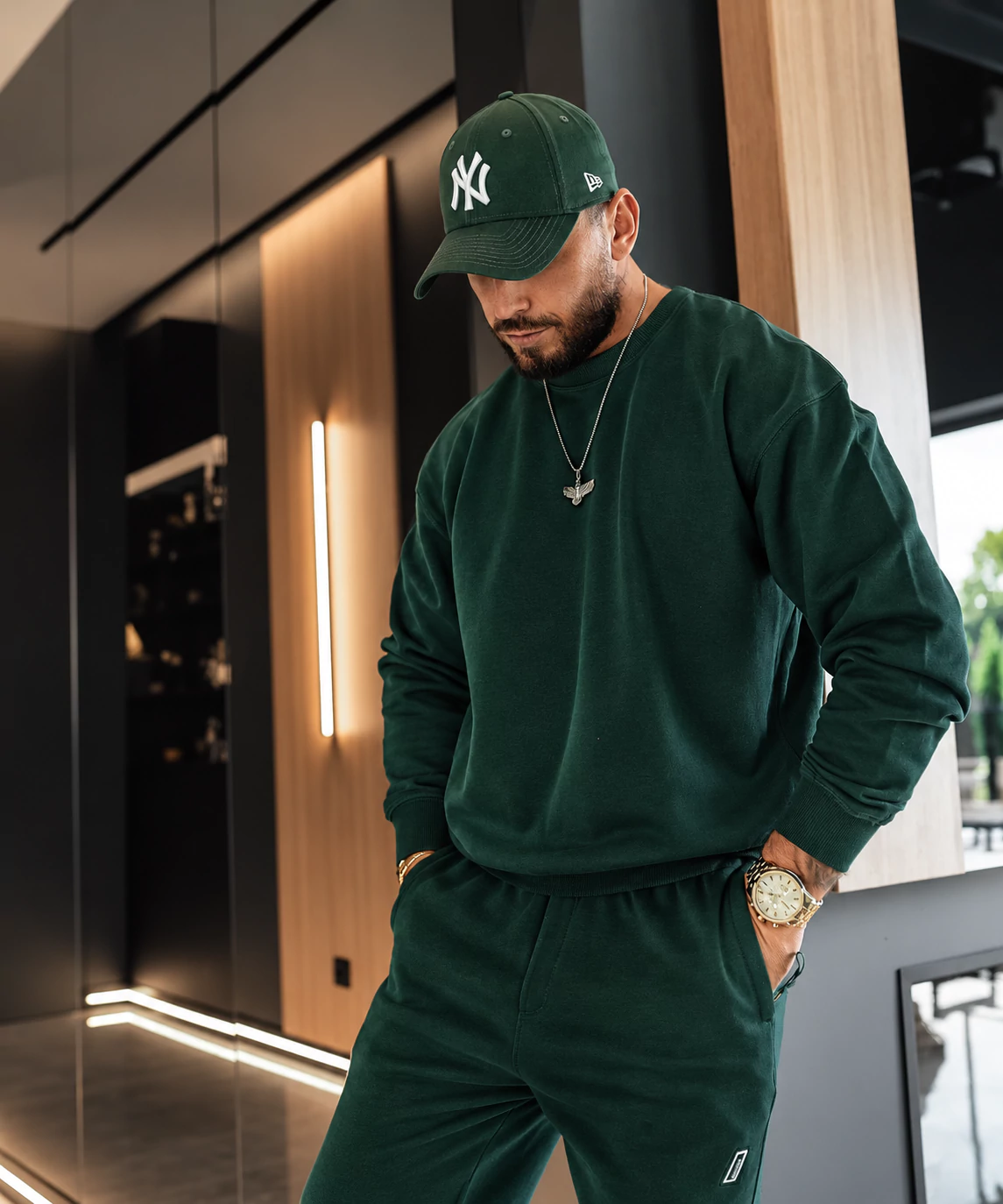 Bluza  męska regular OLAVOGA Men ZAIRI SWEATSHIRT - Ciemnozielony