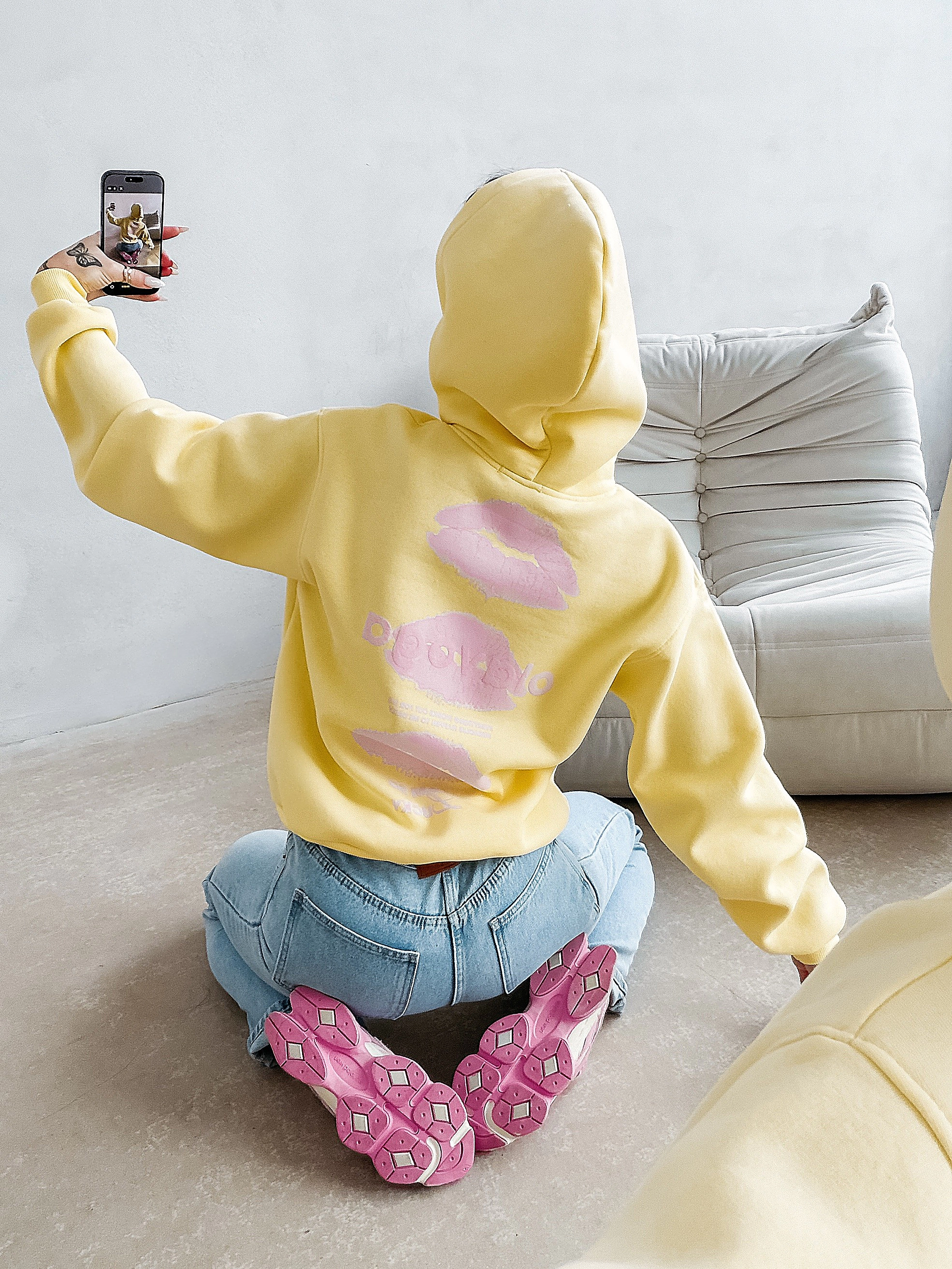 Bluza damska z kapturem OLAVOGA LUCKY MINDSET - Żółty