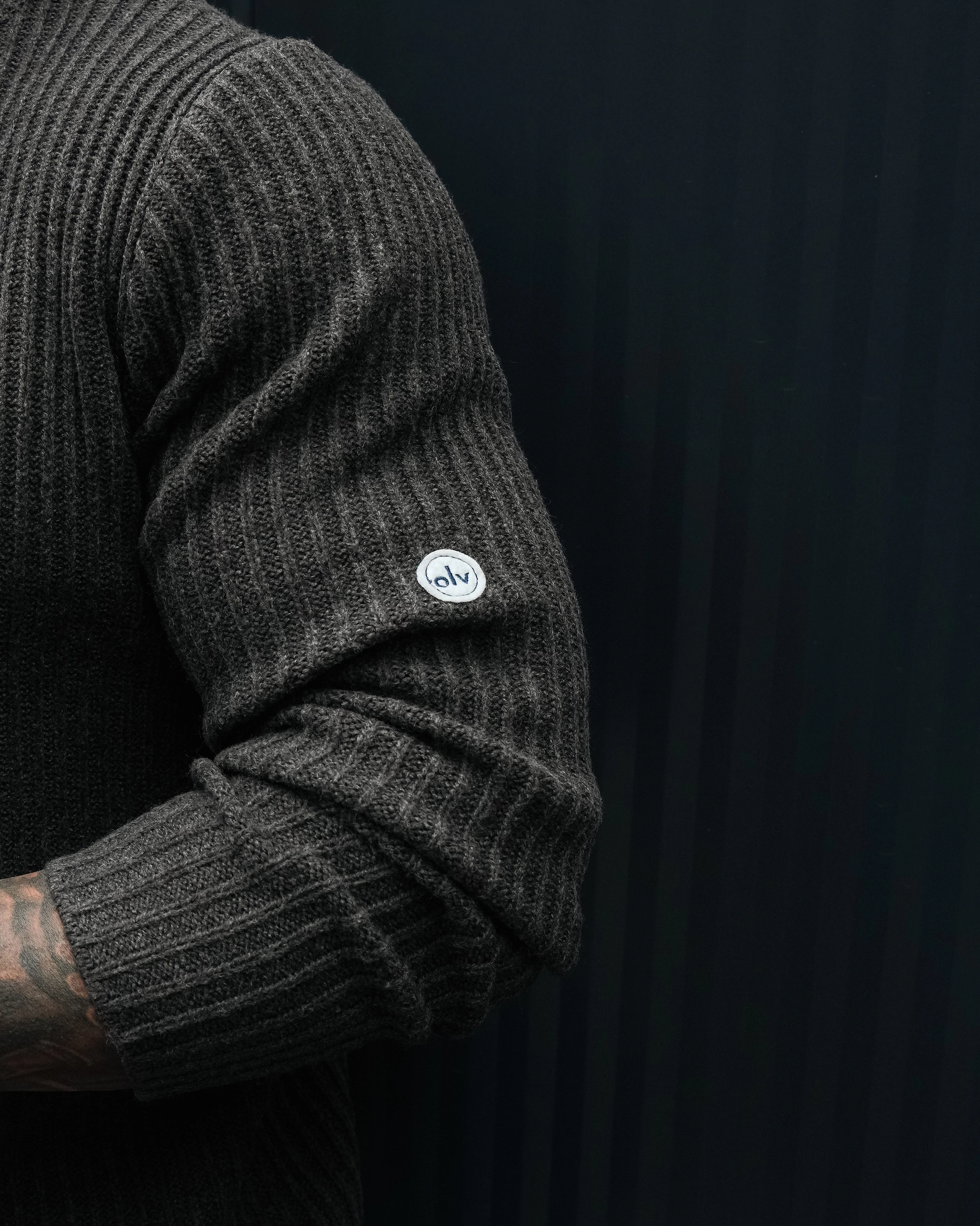 OLAVOGA Men SASIO men’s ribbed jumper – Coffee
