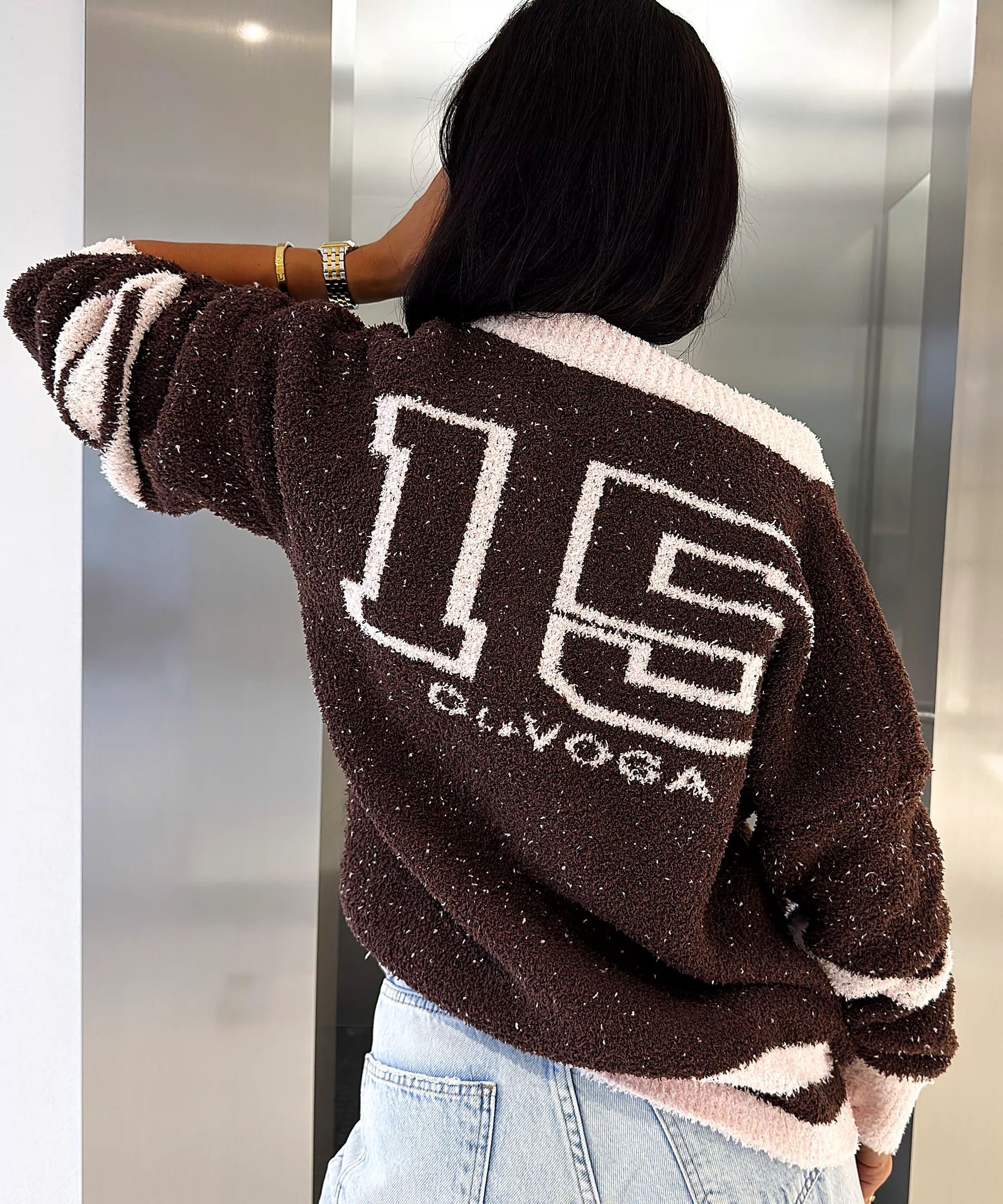 OLAVOGA OISO Women's Varsity Jumper – Brown