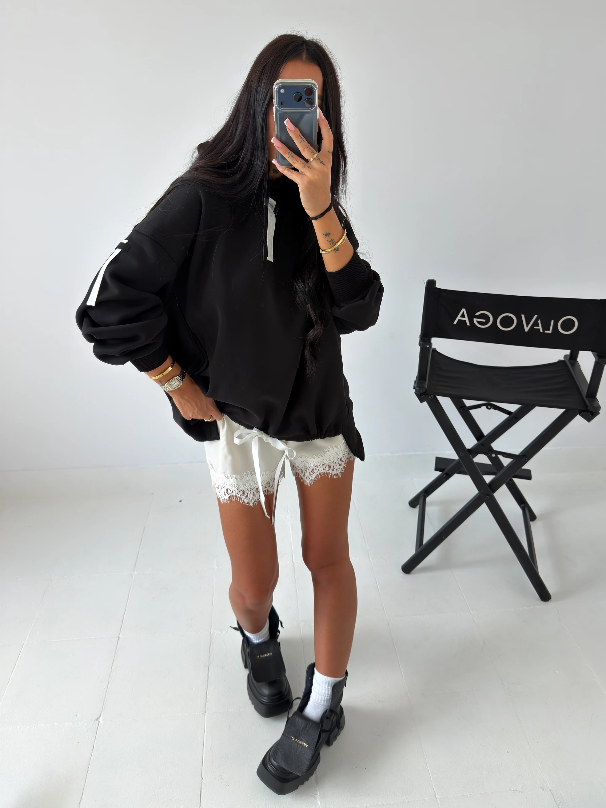 Bluza oversize OLAVOGA AVIRA - Czarny