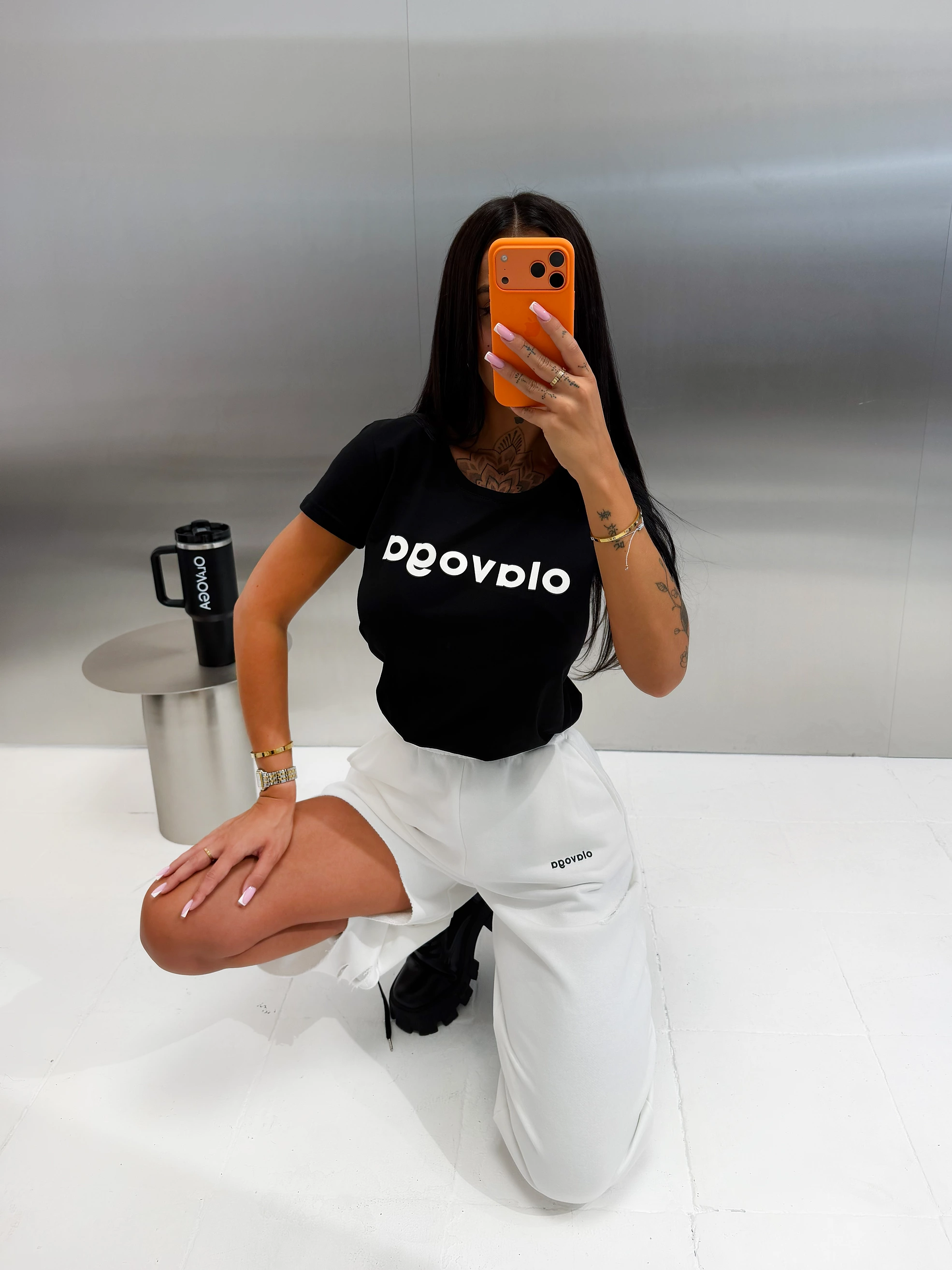 OLAVOGA Essentials: T-shirt basic EARLY - Czarny