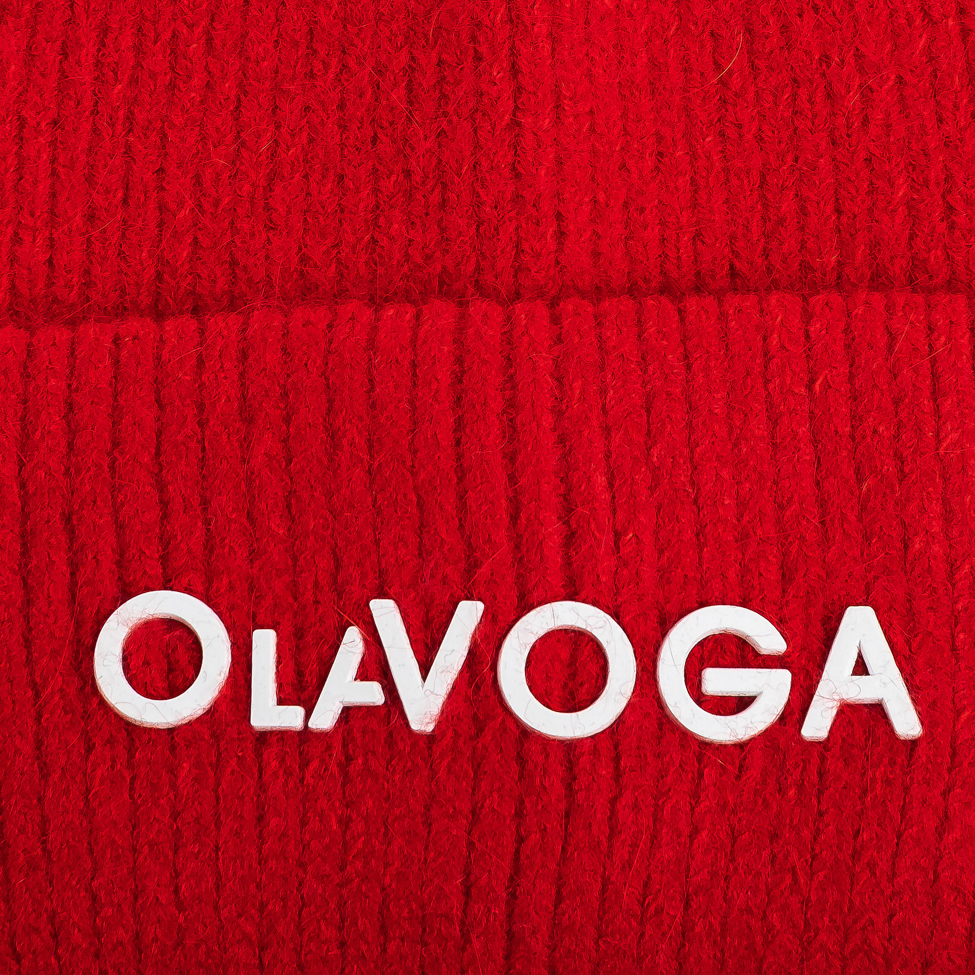 Czapka damska beanie OLAVOGA MEDINA - Czerwony