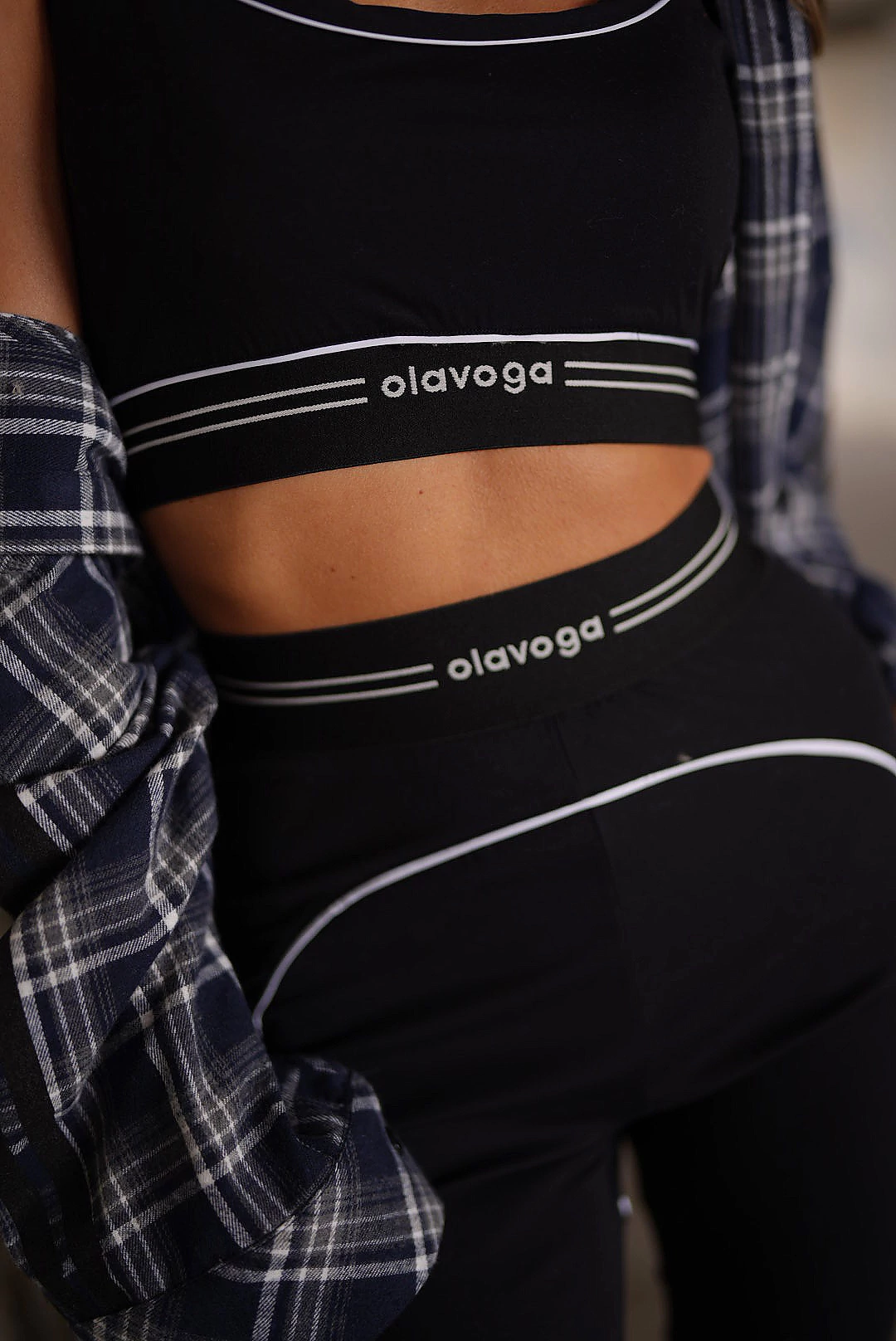 OLAVOGA TOMA Women’s Sports Set – Black