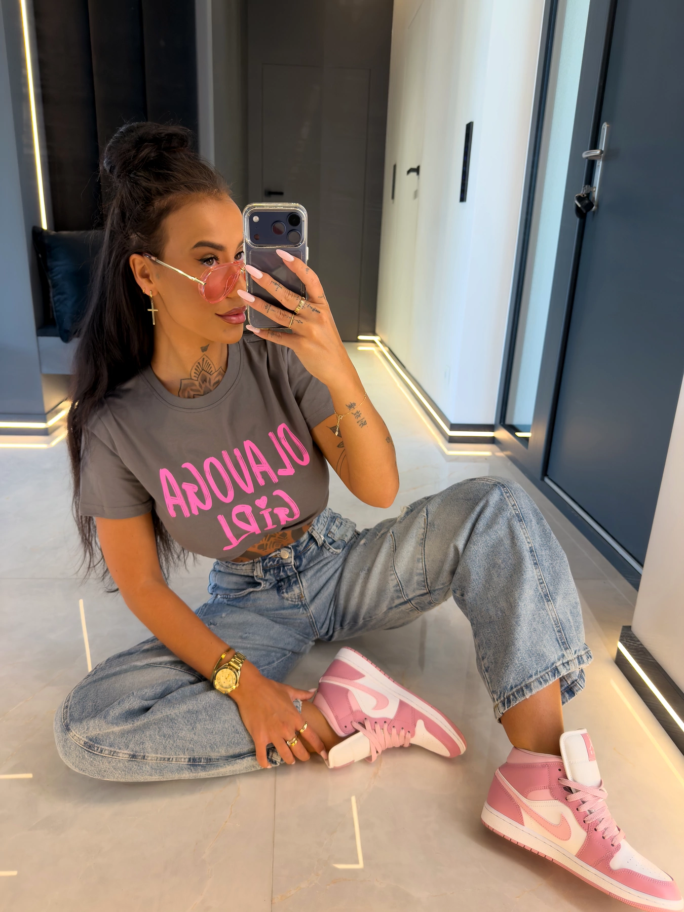 OLAVOGA MALEDY Damen-T-Shirt in Kastenform - Grau