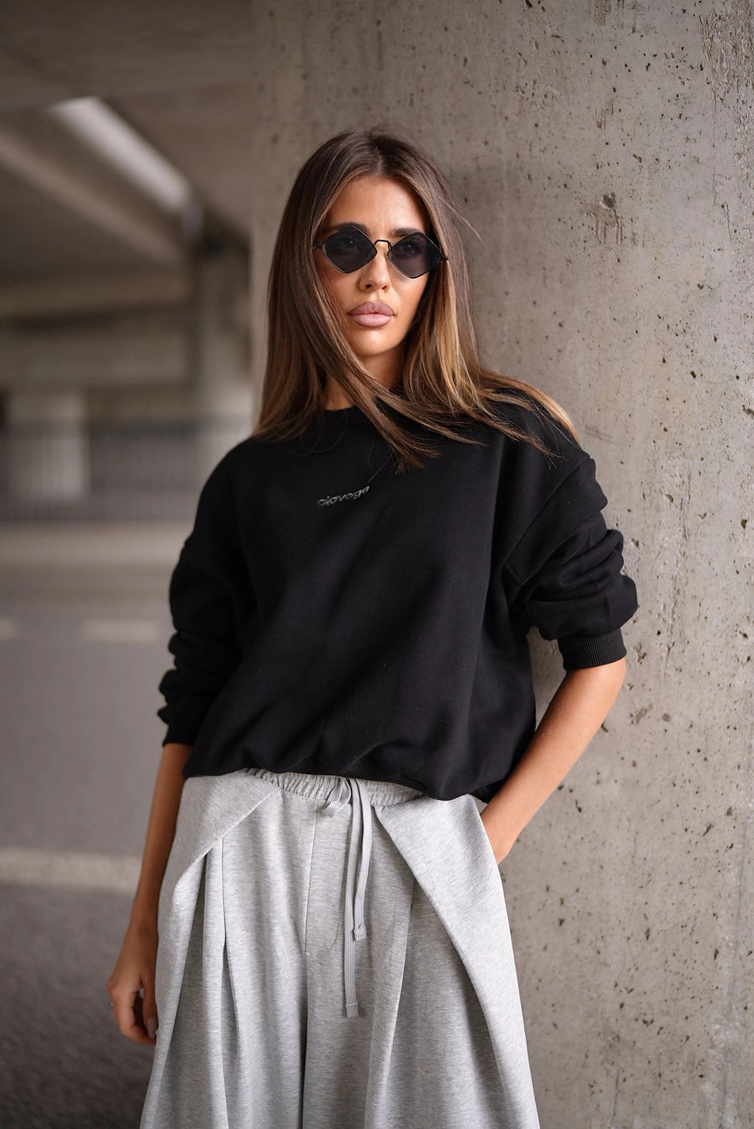 OLAVOGA DAWN women’s cotton sweatshirt – Black