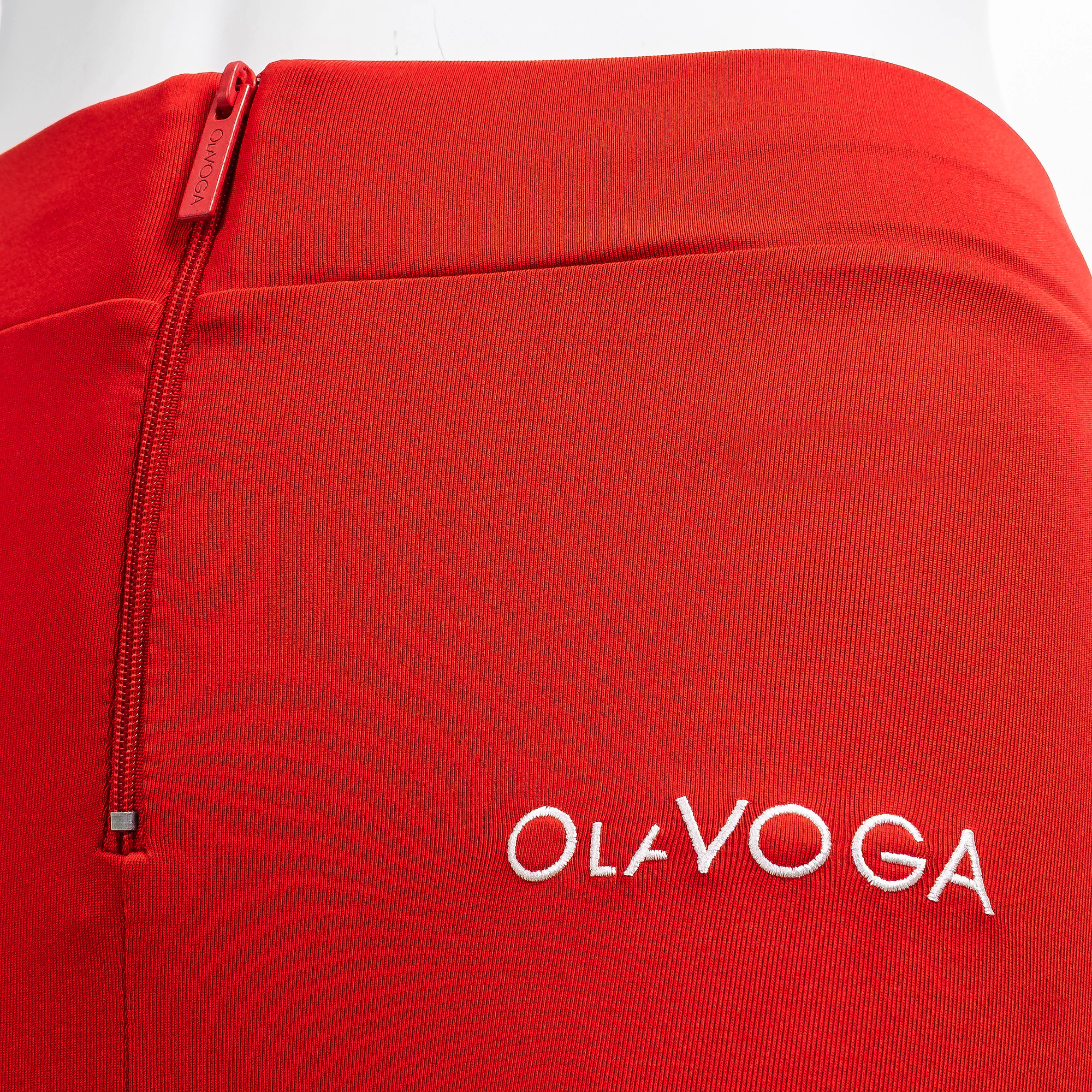 Damen-Leggings mit Reißverschluss OLAVOGA LUXORA – Rot