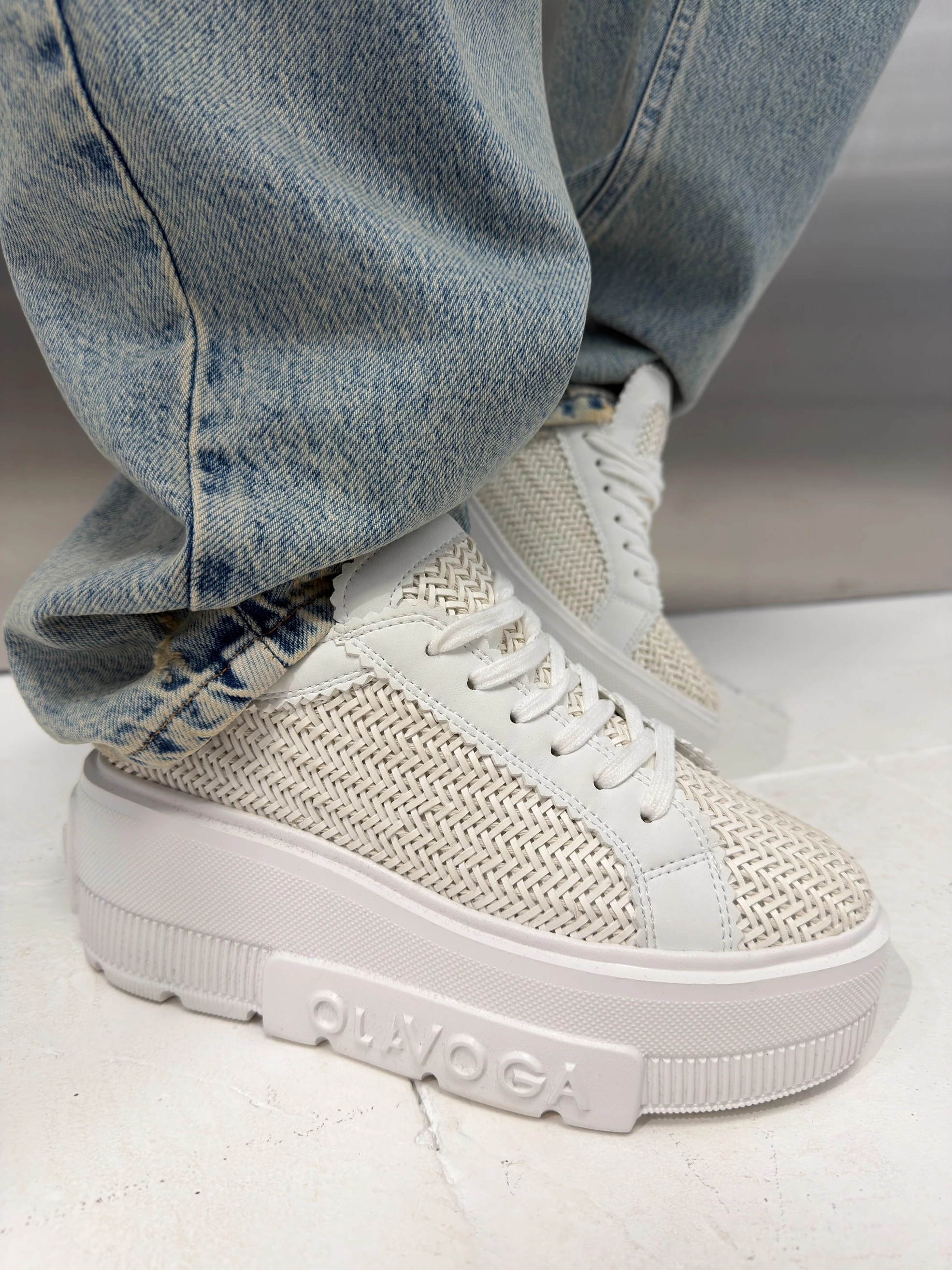 Sneakersy damskie OLAVOGA VACANCY - Écru
