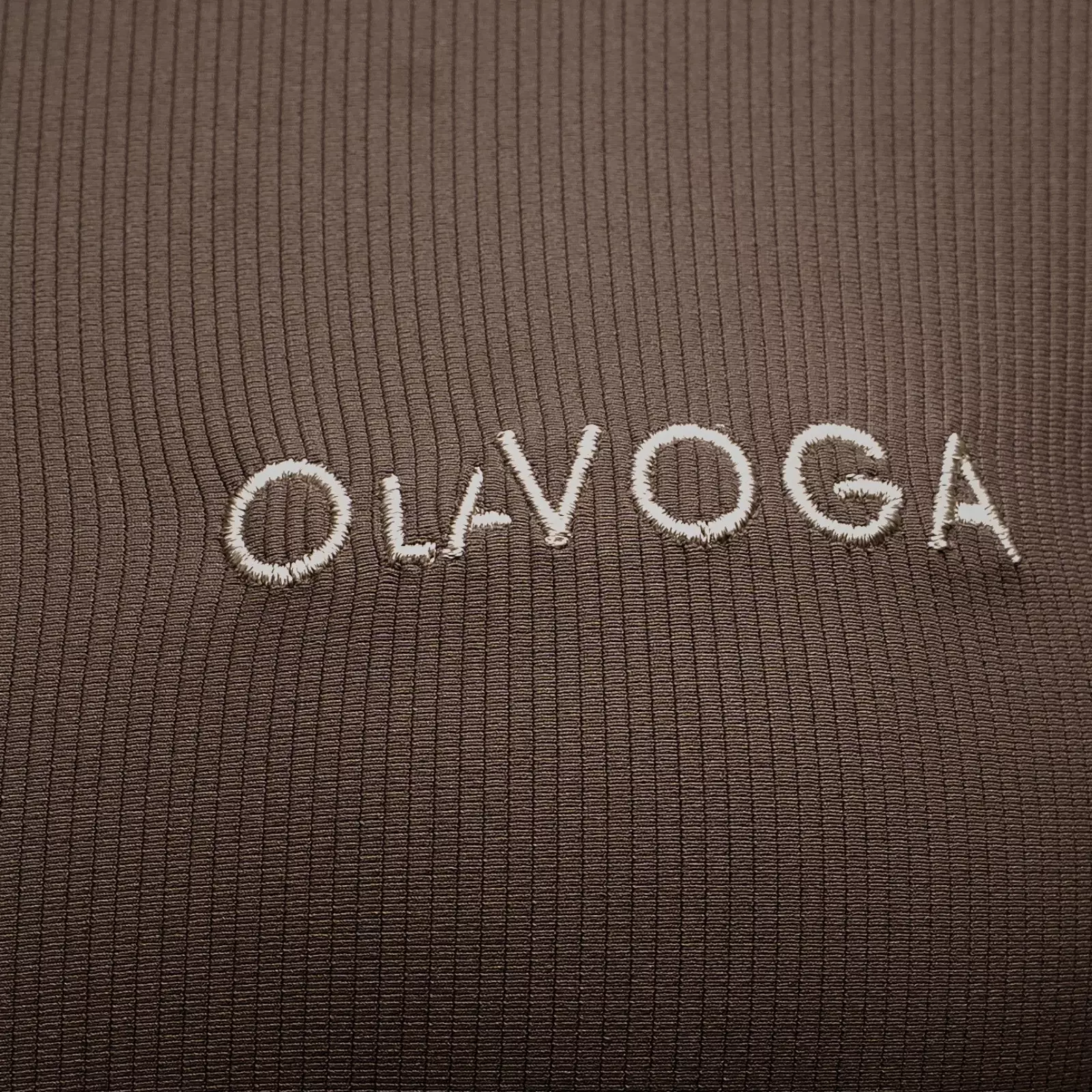 Body damskie dopasowane OLAVOGA ESSENTIAL RIB - Brąz