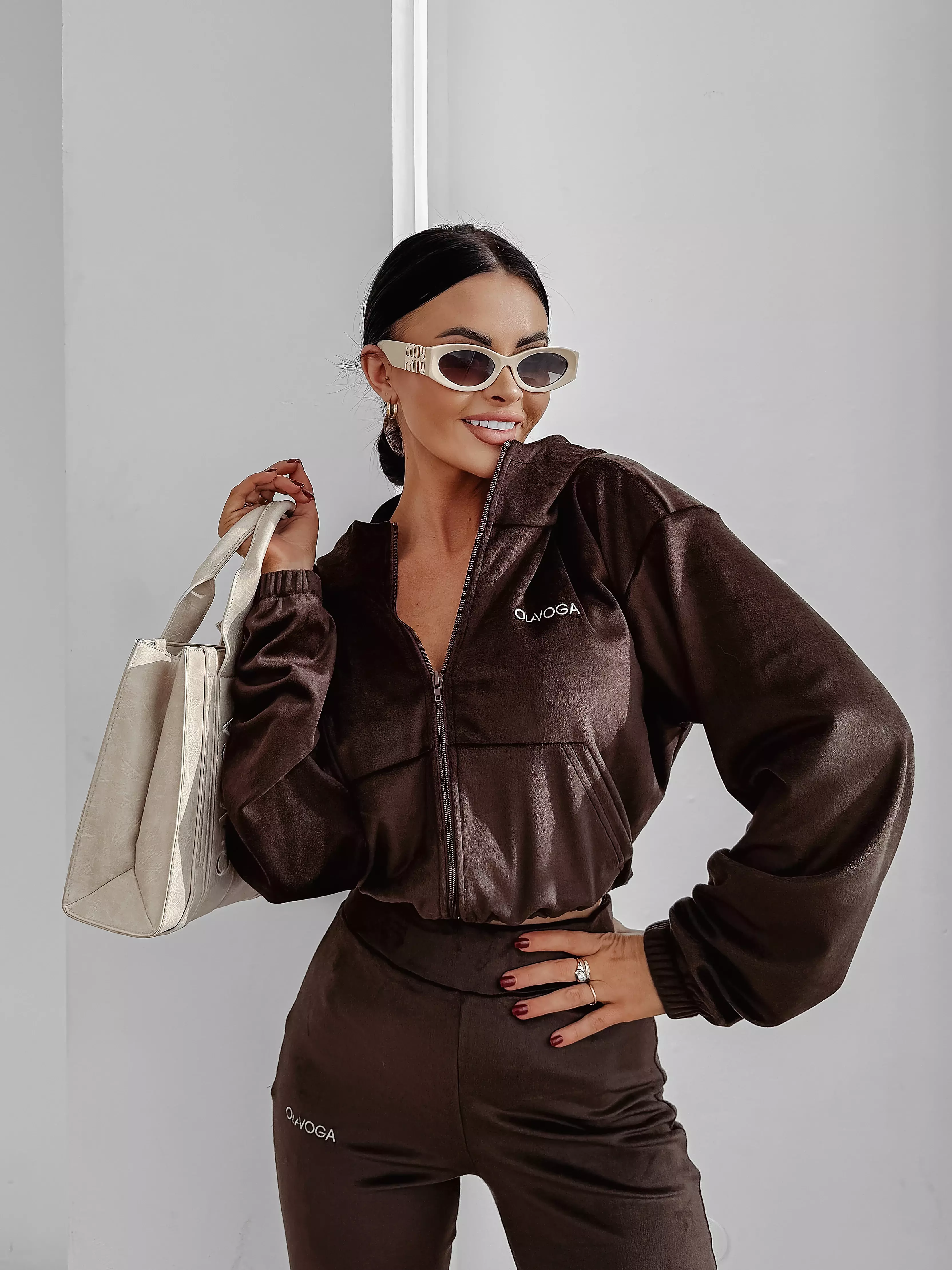 Ladies' casual velour set OLAVOGA VELVET WOOD - Brown