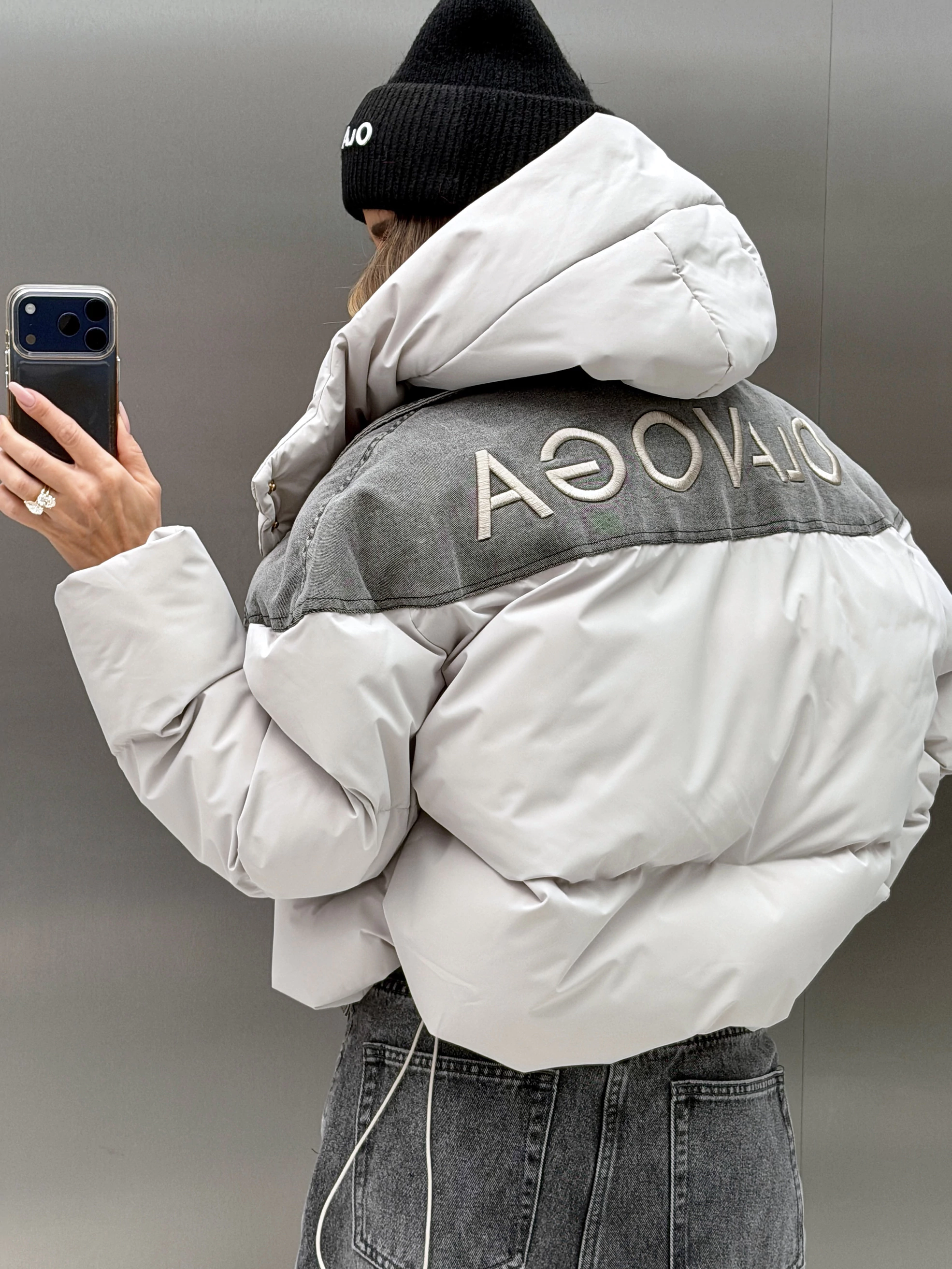 OLAVOGA MALGOR – Beige: Gesteppte Damenjacke mit Kapuze