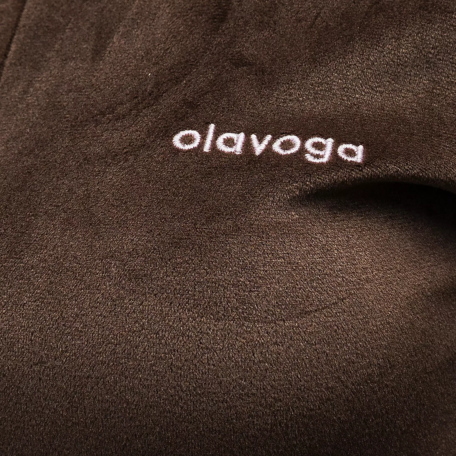 OLAVOGA CRYSTAL FLARE Damen-Pullover aus Velours - Braun