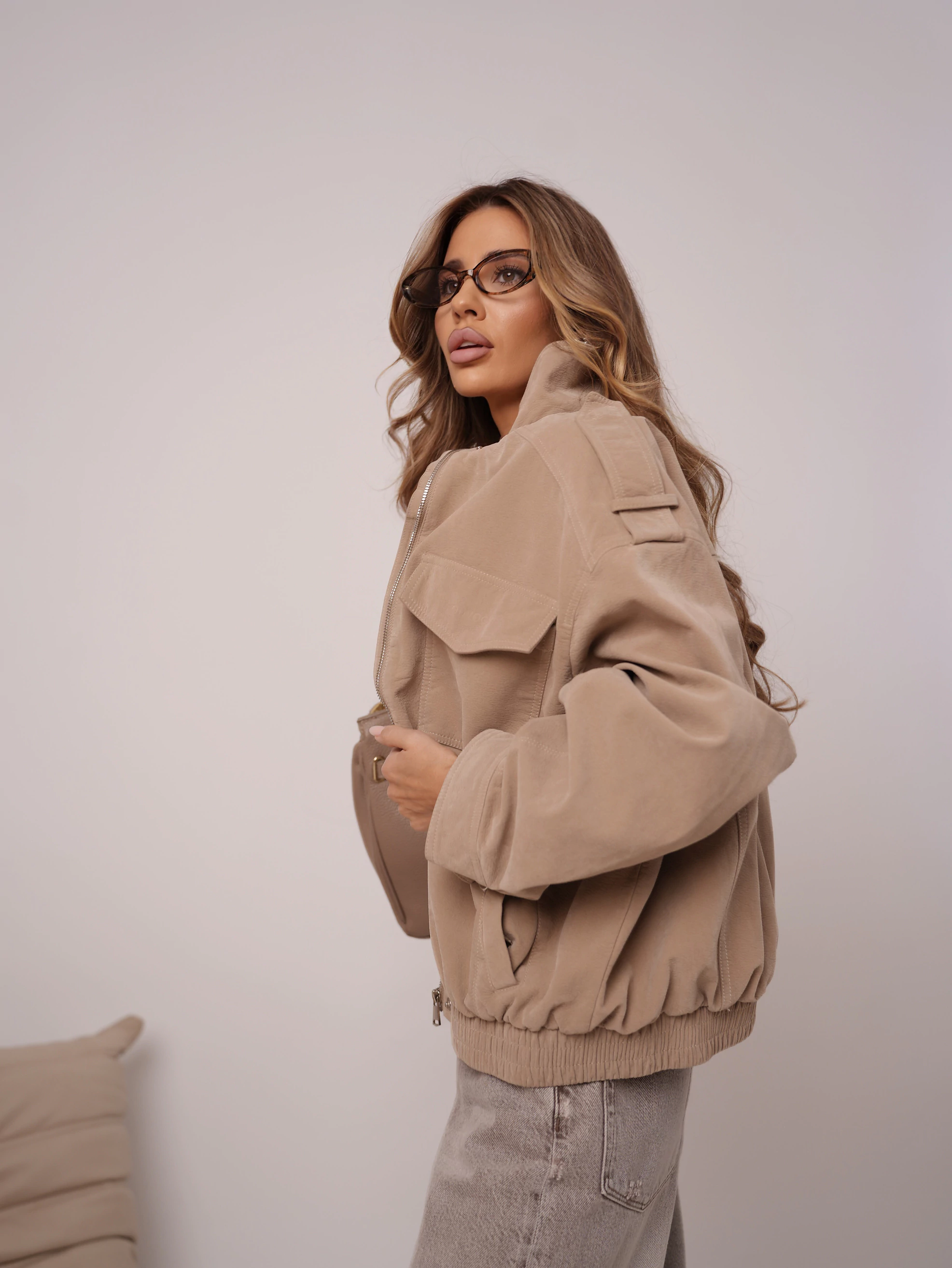 Damenjacke in Veloursleder-Optik OLAVOGA RYZEN - Beige