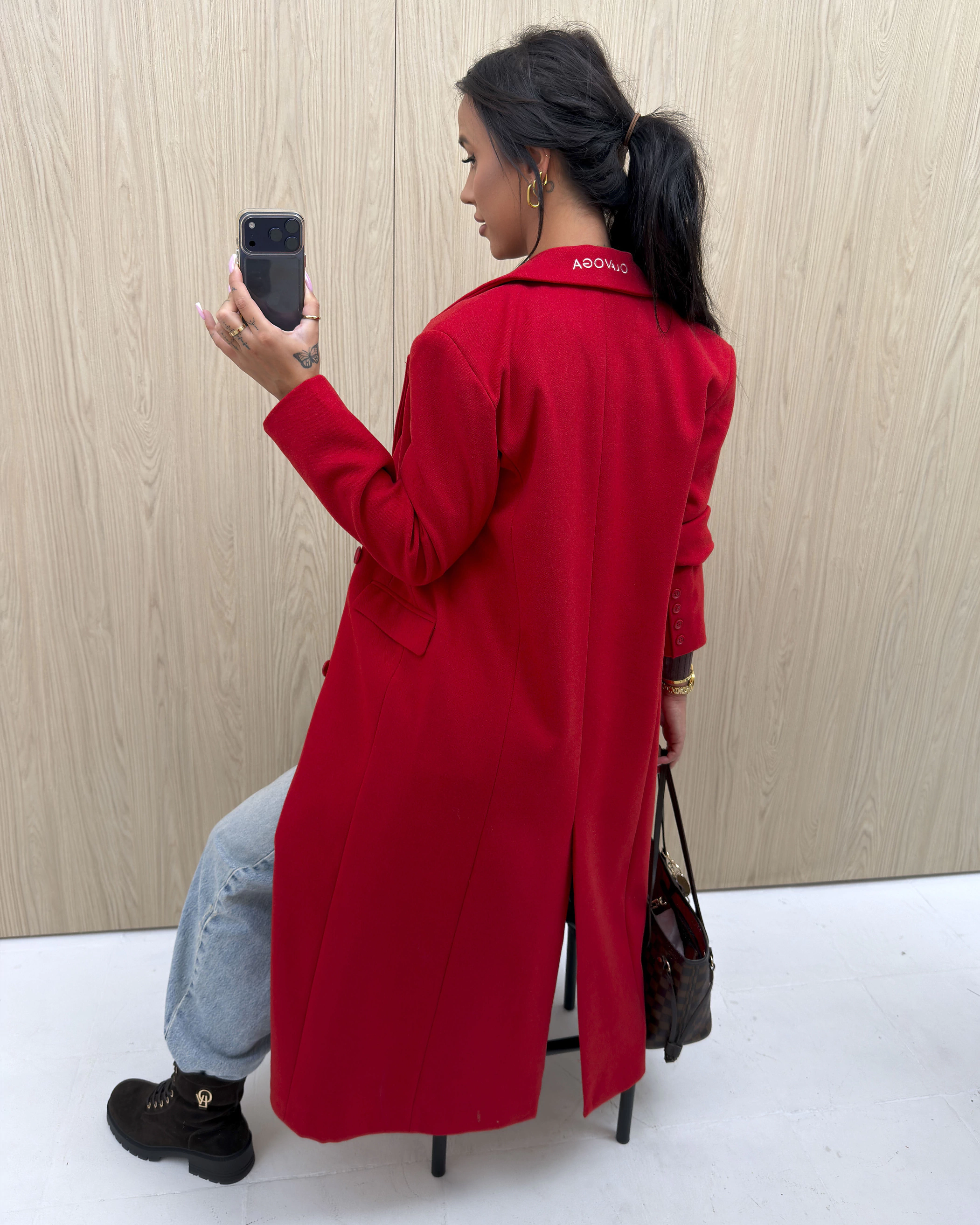 ジャケット・アウター OmarAfridi RAGLAN LONG COAT 20AW RED OLAVOGA MOONLEOER women's maxi coat – Red | S | Pasuri