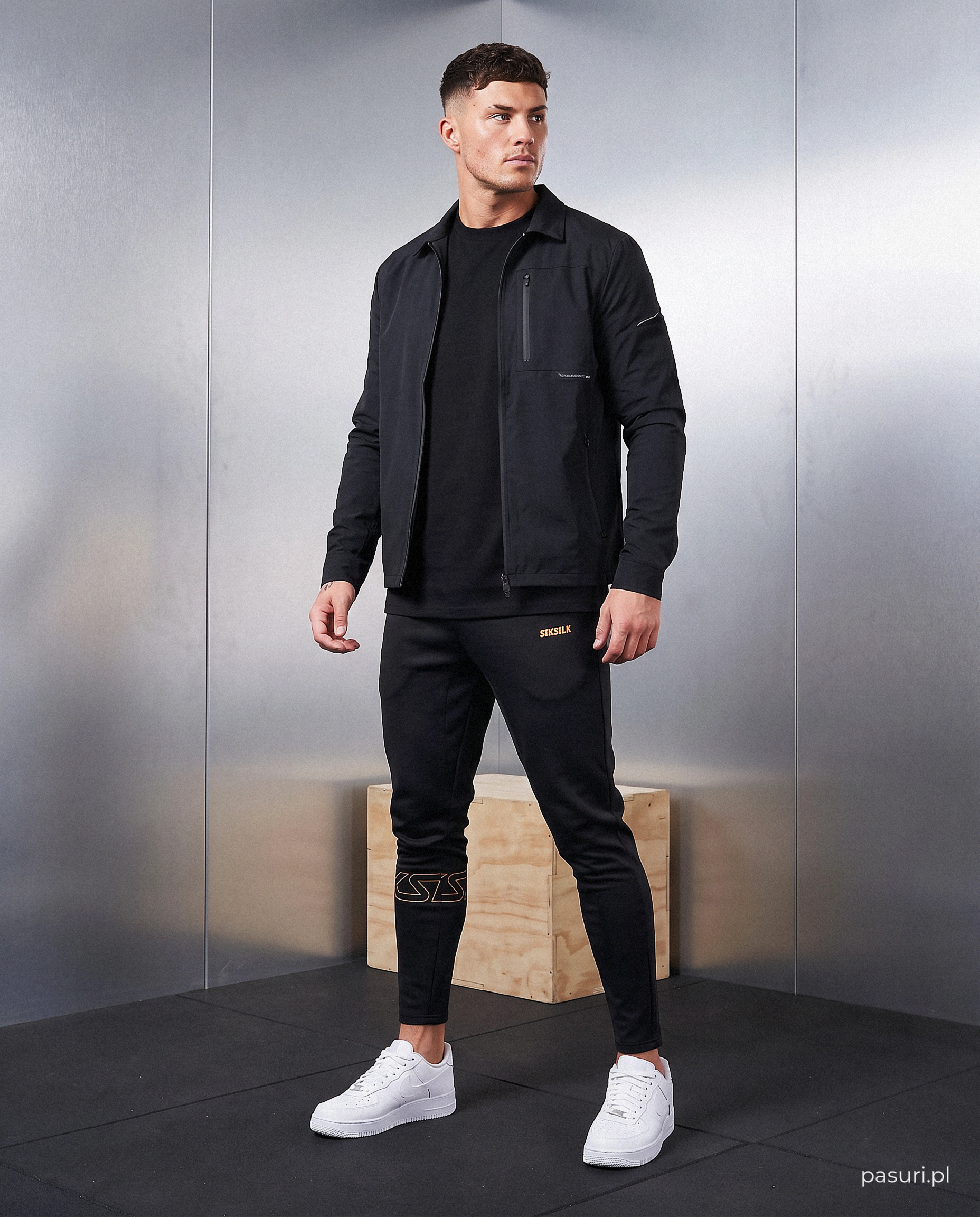 Spodnie męskie dresowe SIKSILK 30097 - Czarny