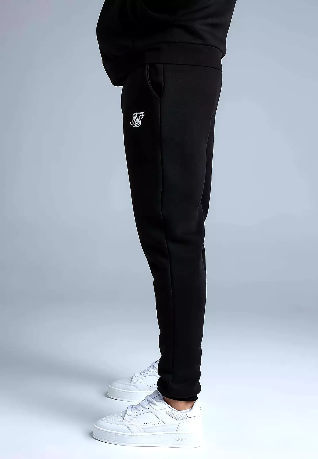 SIKSILK ESSENTIALS Herren Jogginghose 28344 - Schwarz