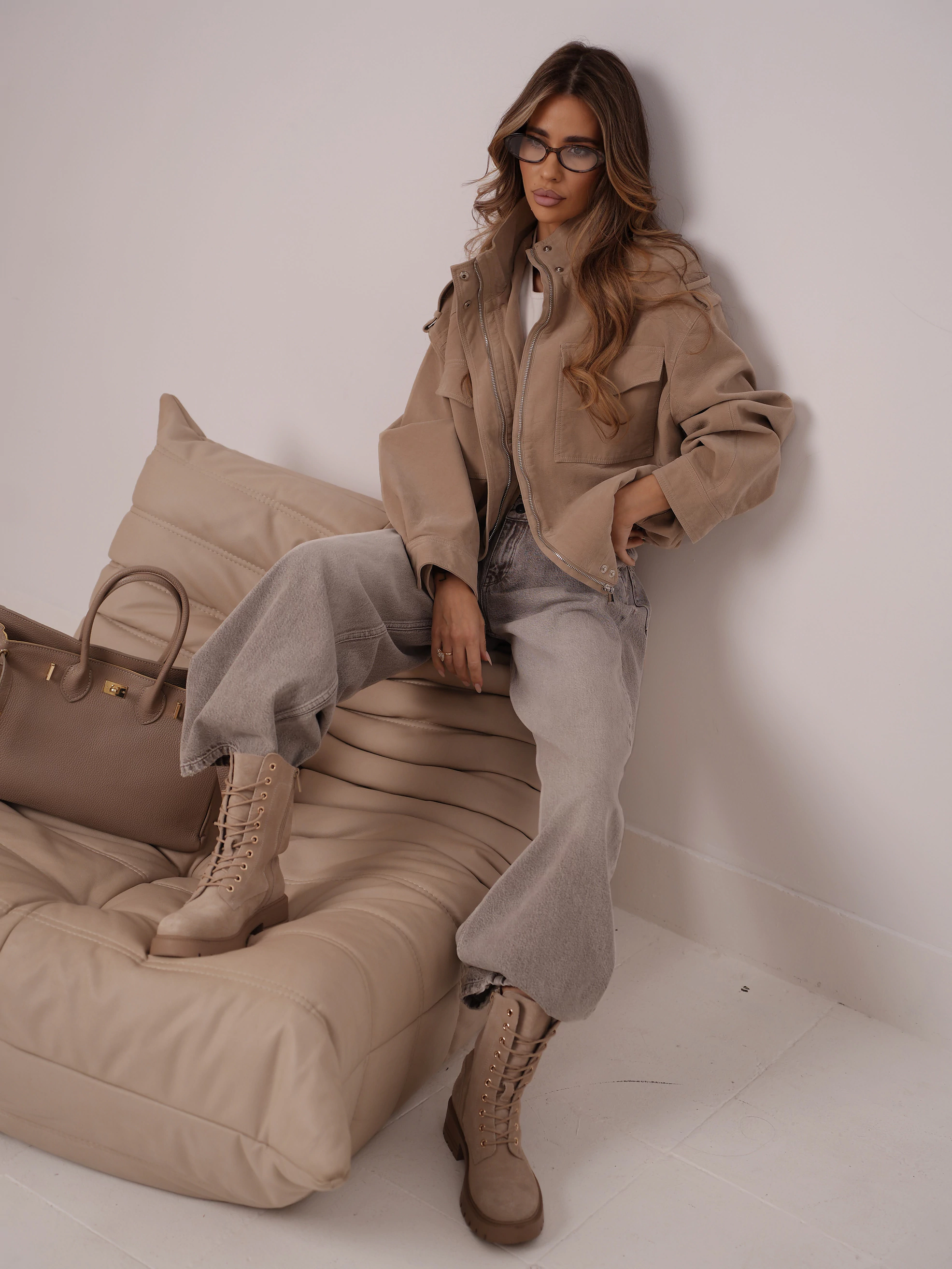 Damenjacke in Veloursleder-Optik OLAVOGA RYZEN - Beige