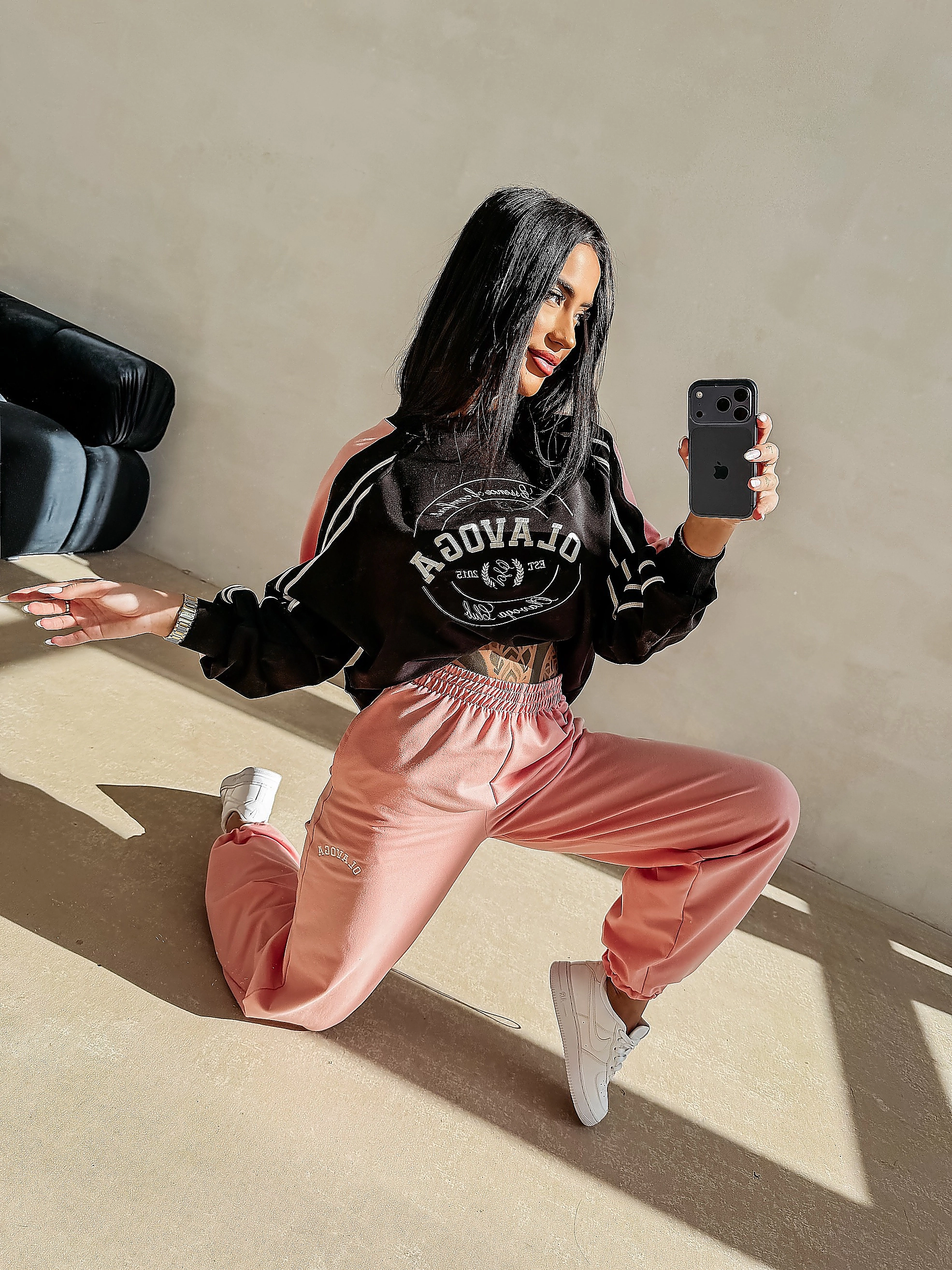 Damen Sweatshirt OLAVOGA DELORA - Schwarz + Neonkoralle