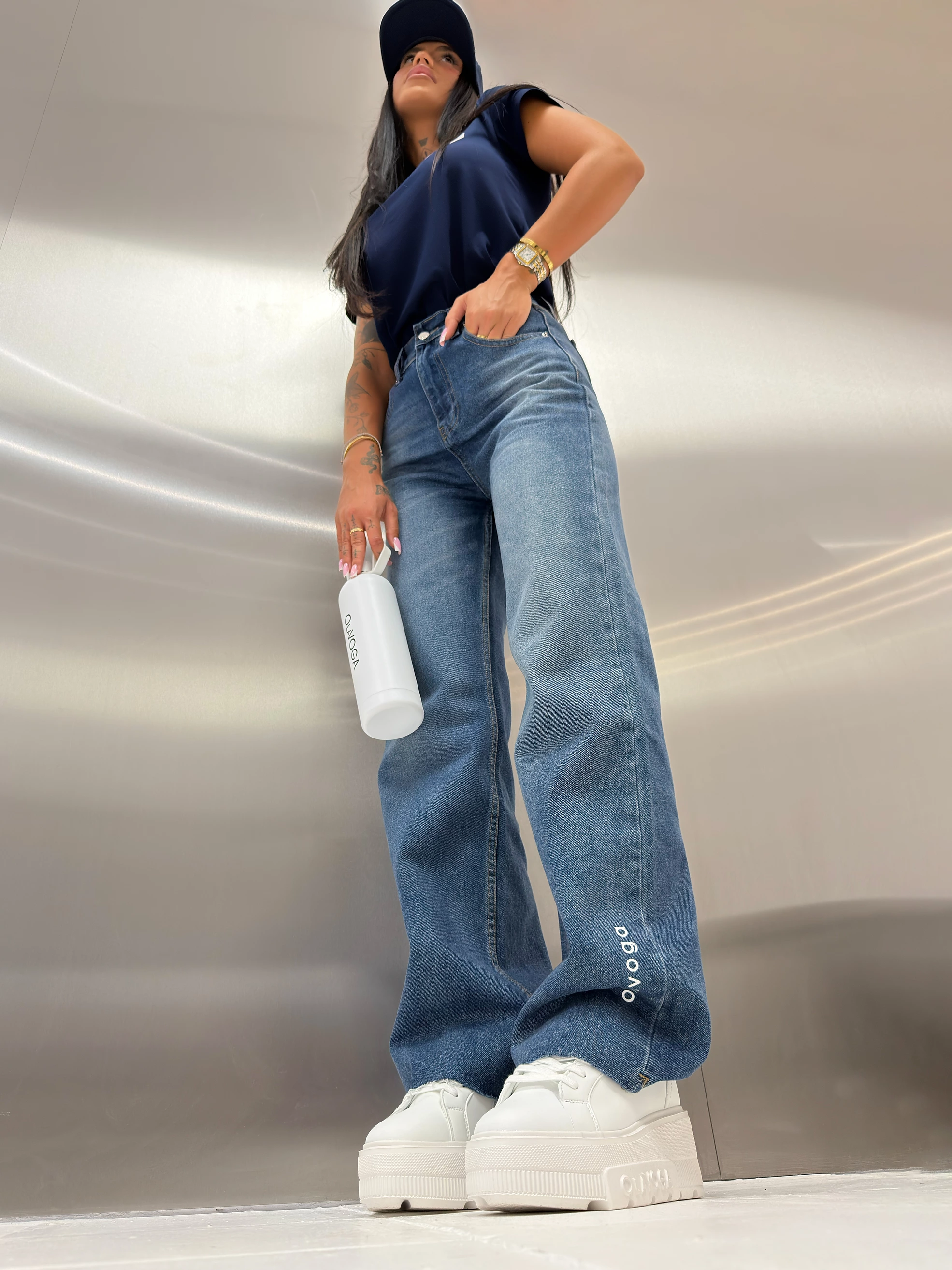 Spodnie damskie z szeroką nogawką OLAVOGA CYNTE Ciemny jeans – zdjęcie produktu