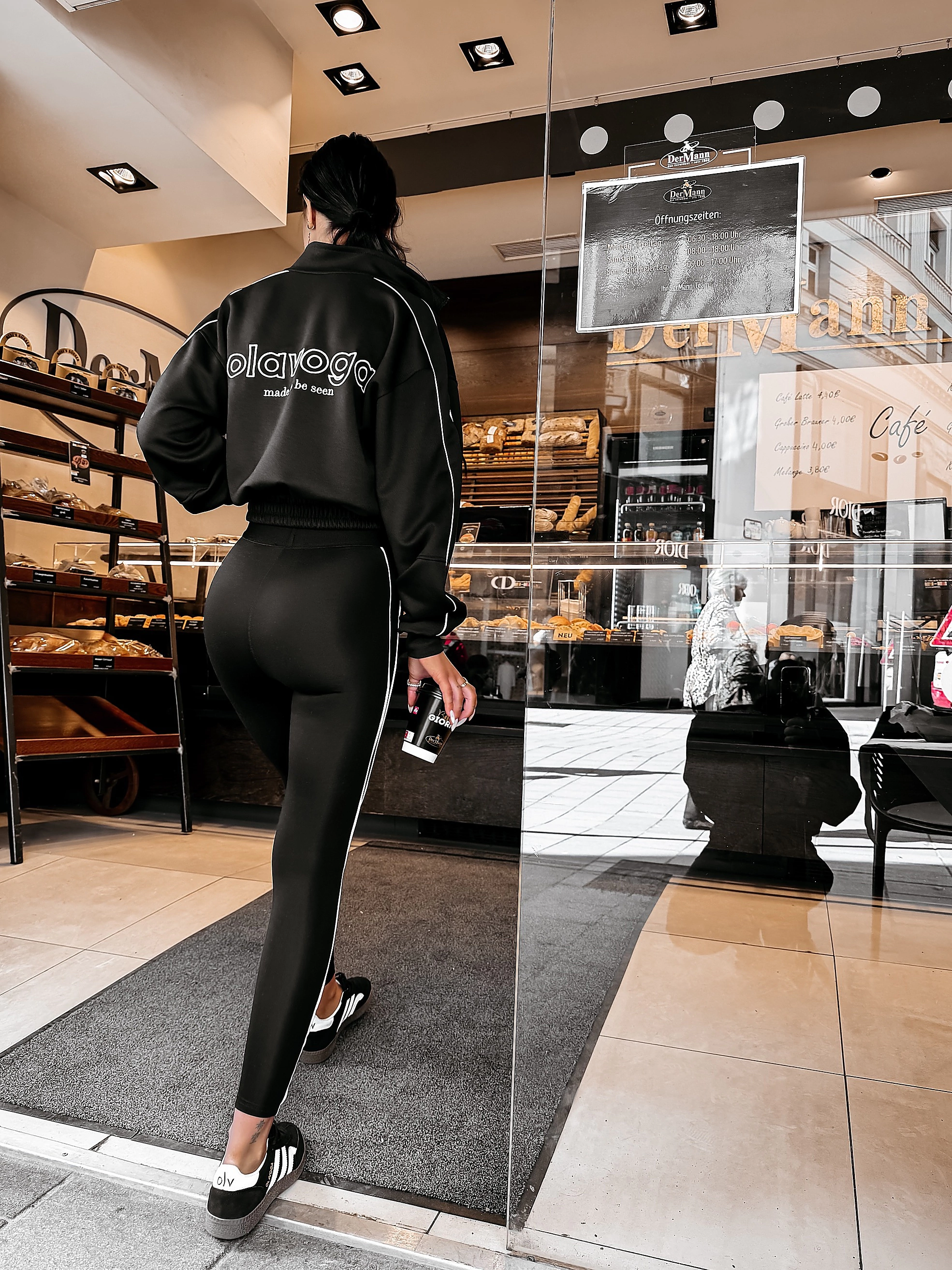 Damen Leggings mit Streifen OLAVOGA SOFIA - Schwarz