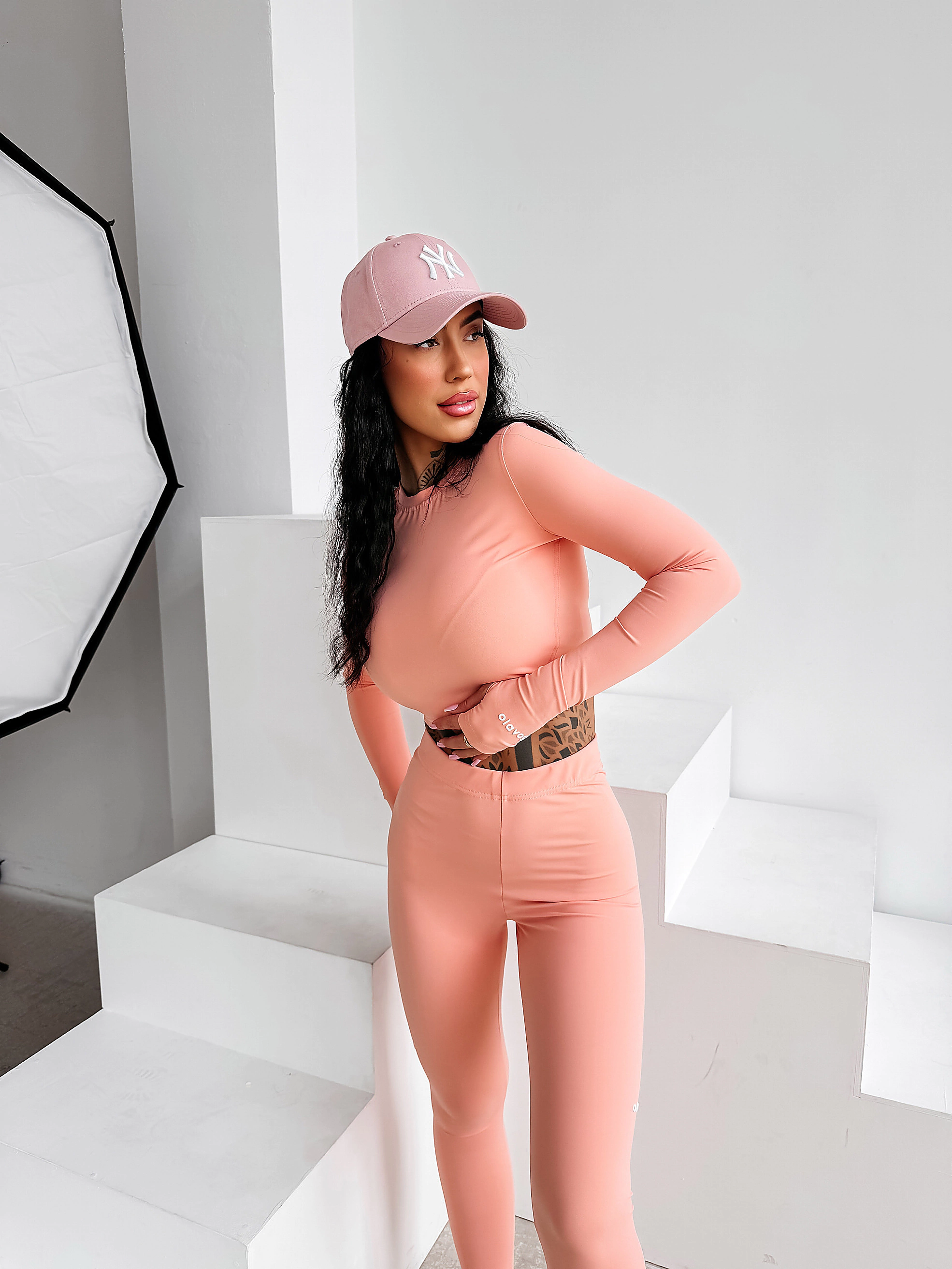 Damen-Sport-Set OLAVOGA DULCE - Koralle rosa