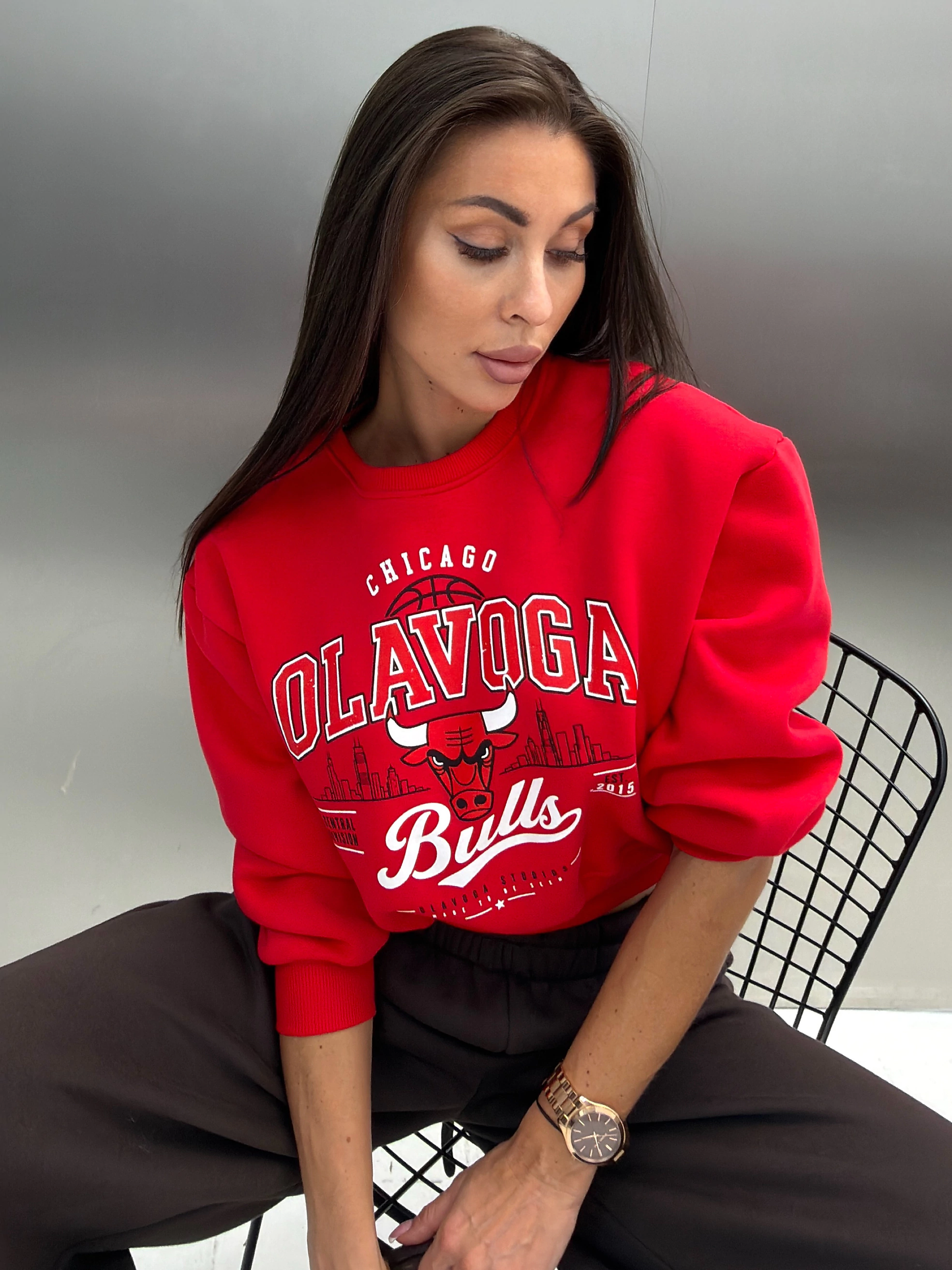 Damen-Sweatshirt „Chicago Bulls“ von OLAVOGA FLANO – Rot