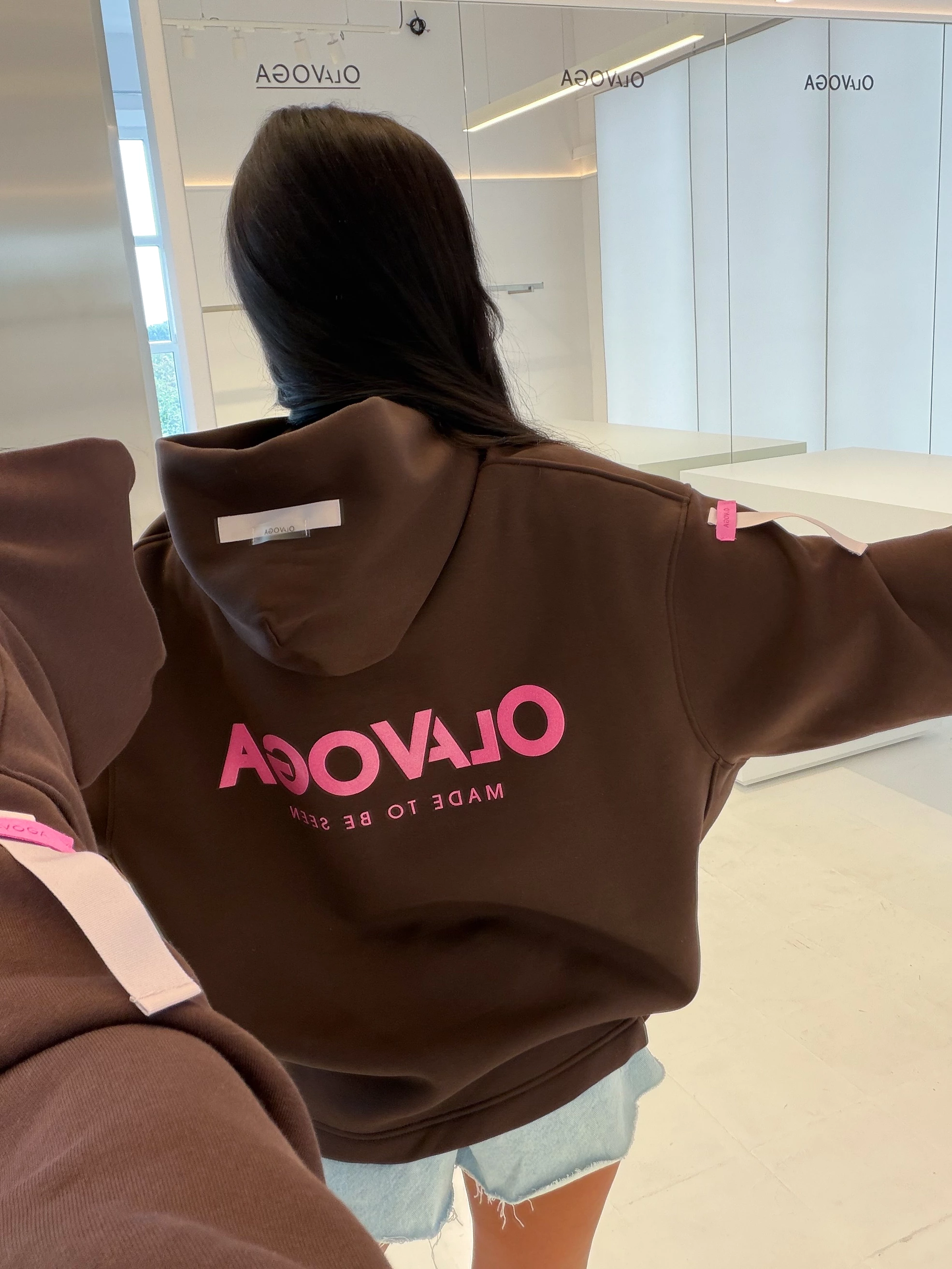 Bluza oversize OLAVOGA AVIRA - Brązowy