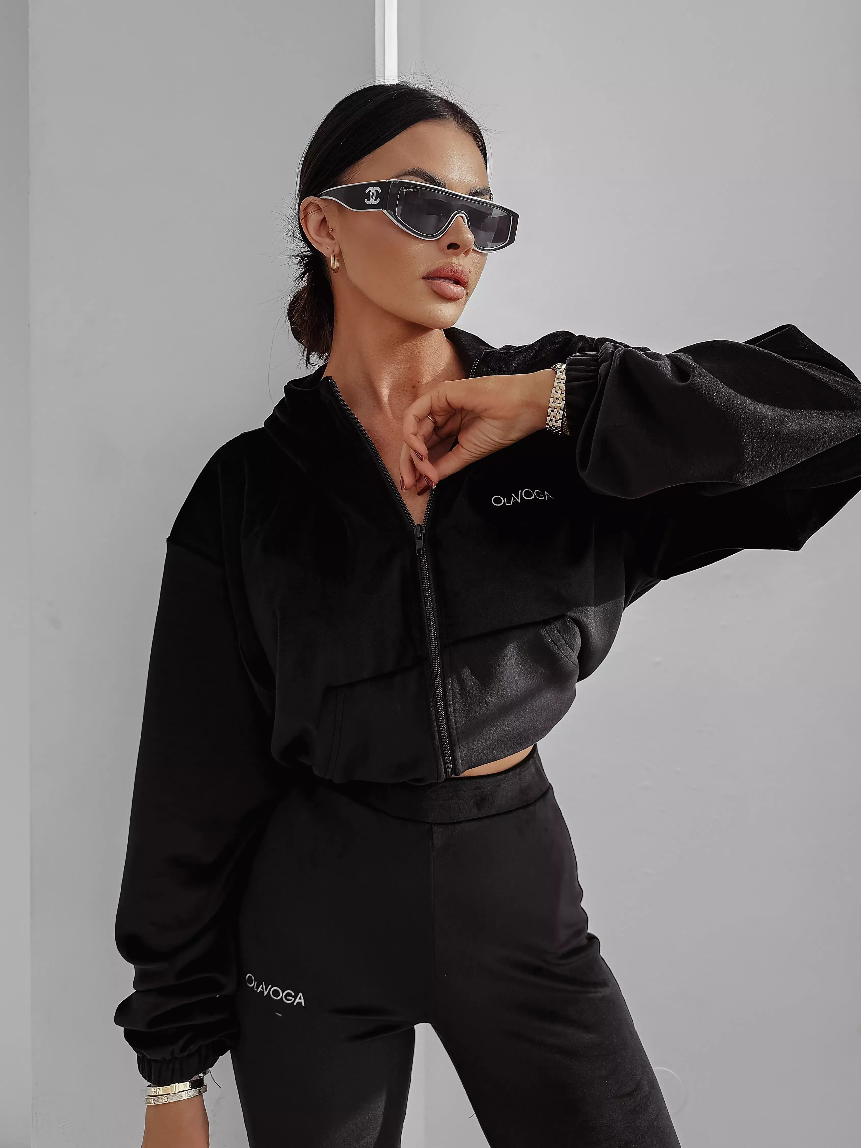 Ladies' casual velour set OLAVOGA VELVET WOOD - Black
