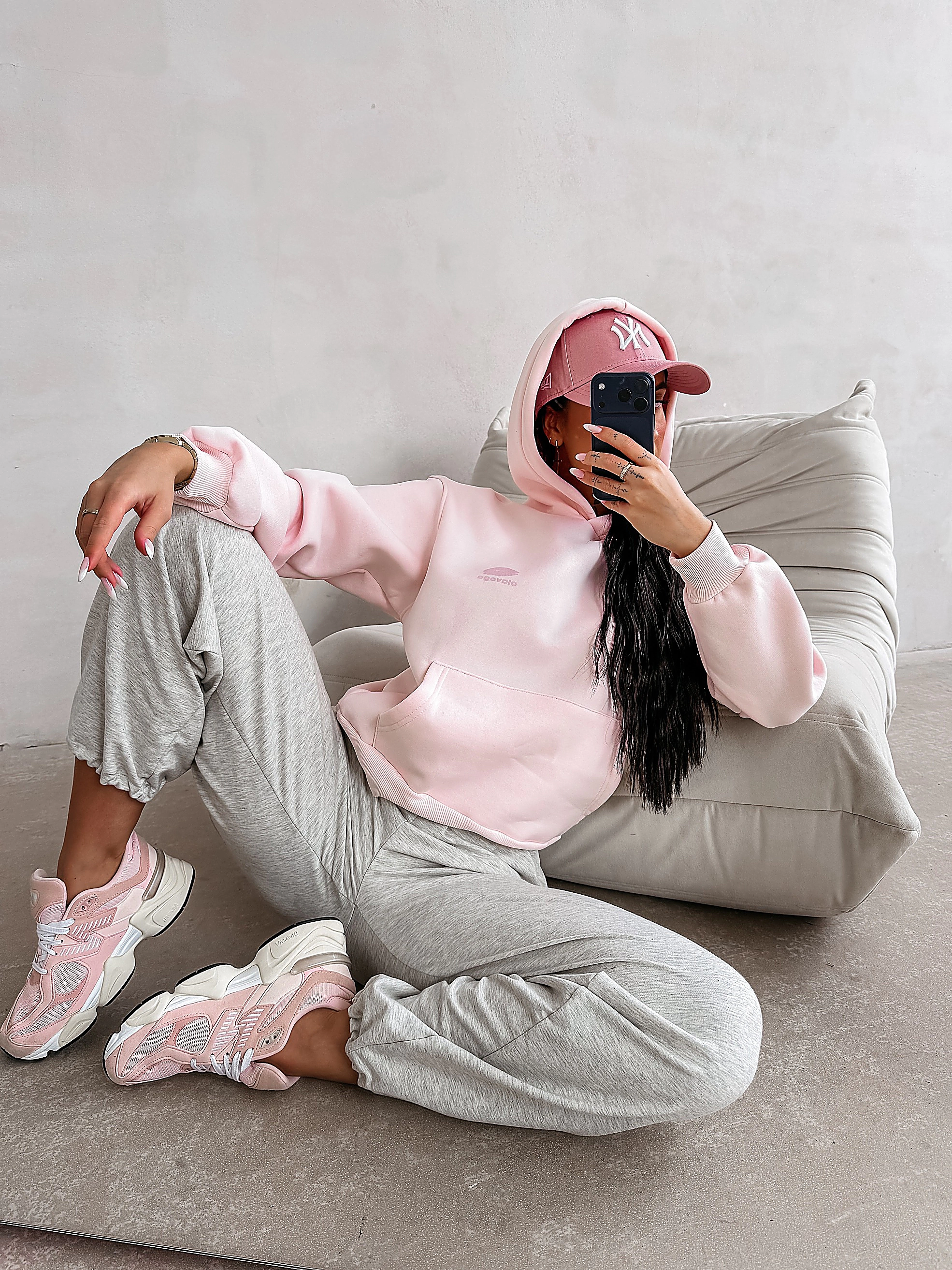 OLAVOGA LUCKY MINDSET Damen-Kapuzenpullover - Rosa