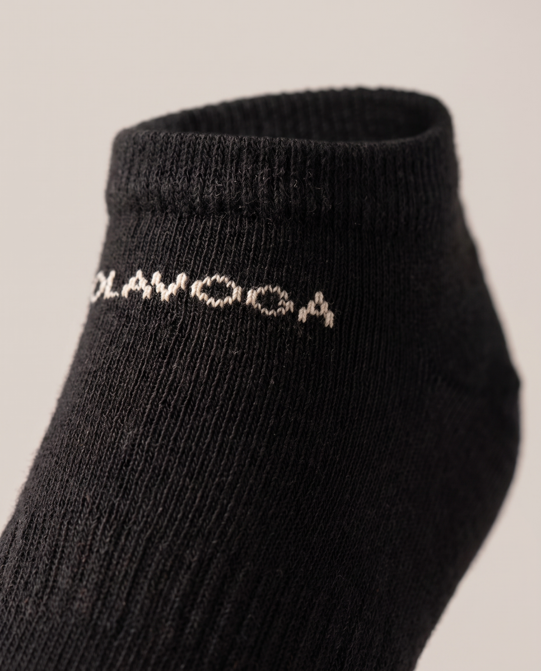 OLAVOGA VALLORO 3-pack of women’s socks – Black