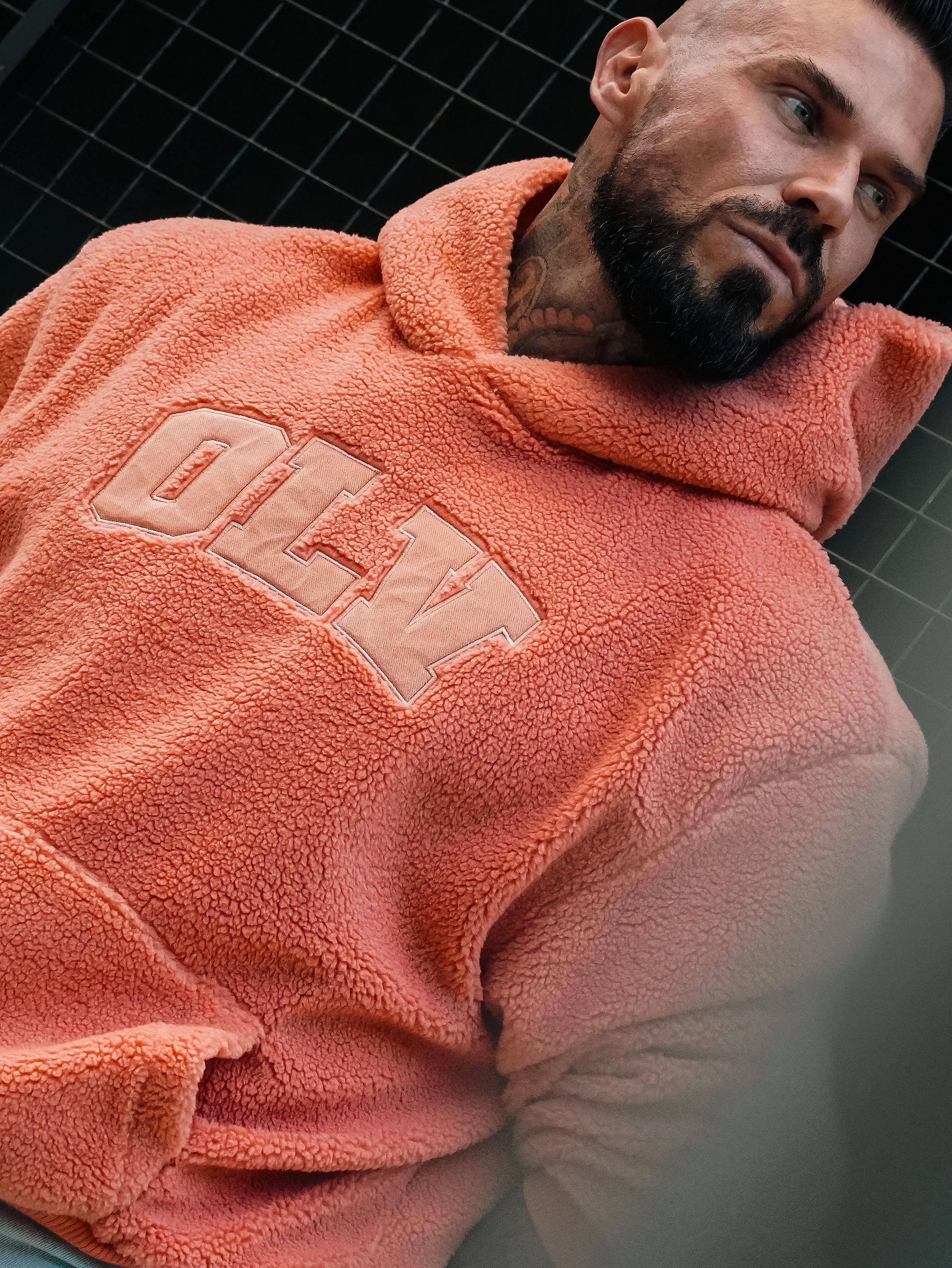 Bluza z kapturem OLAVOGA OROFIOU - Pomarańczowy