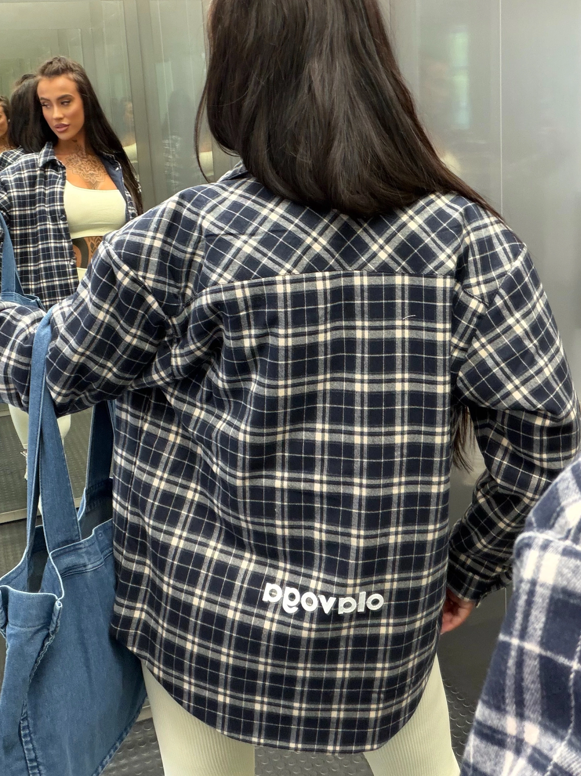 OLAVOGA FIOLIE Women’s Oversized Jacket – Navy Blue + Beige