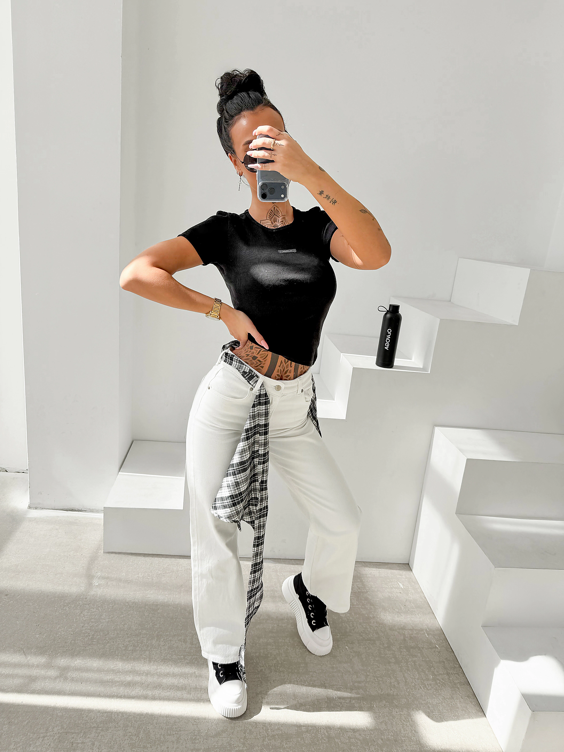 OLAVOGA MOVENA Damen-T-Shirt - Schwarz