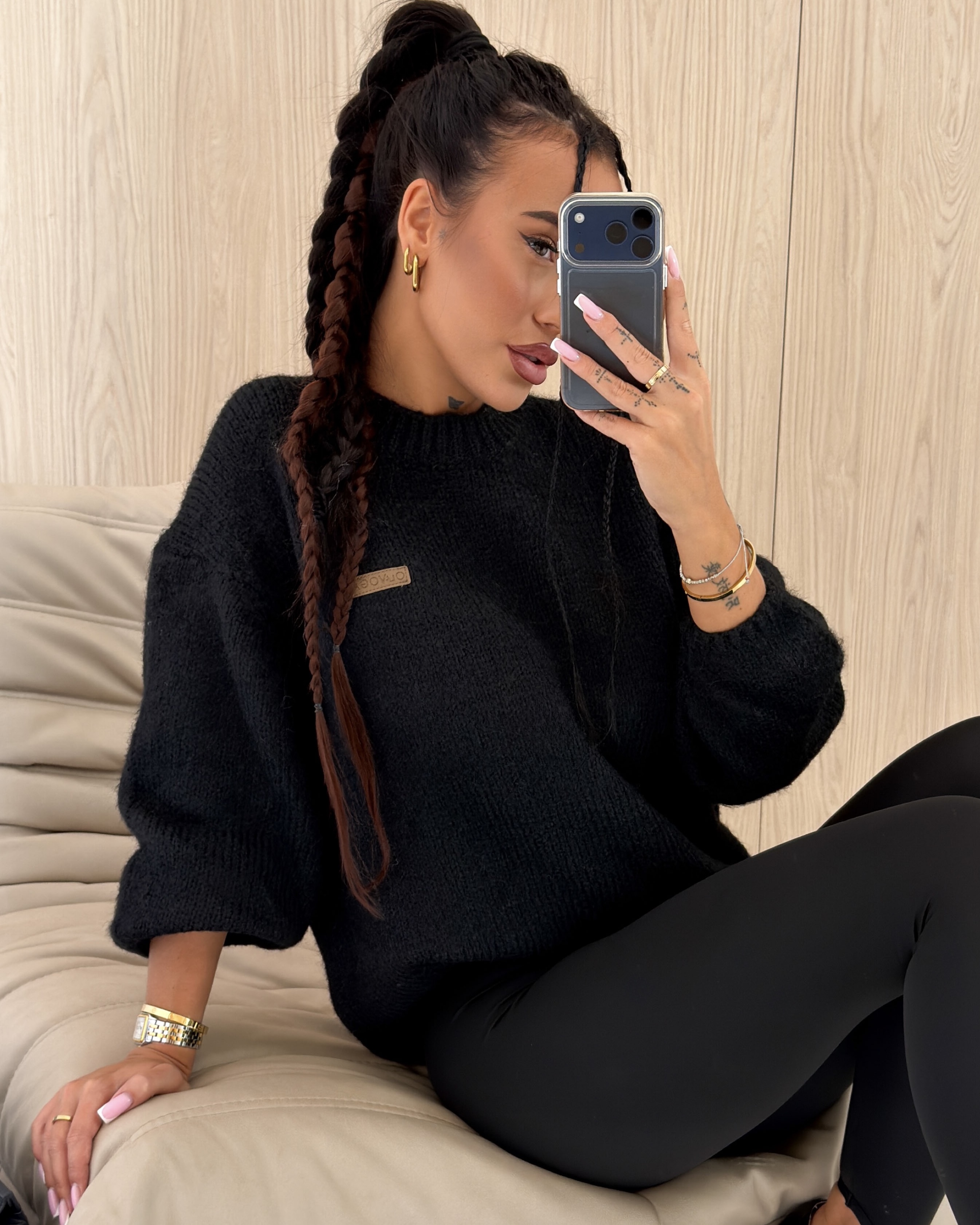 OLAVOGA USERS Women’s Oversized Jumper – Black