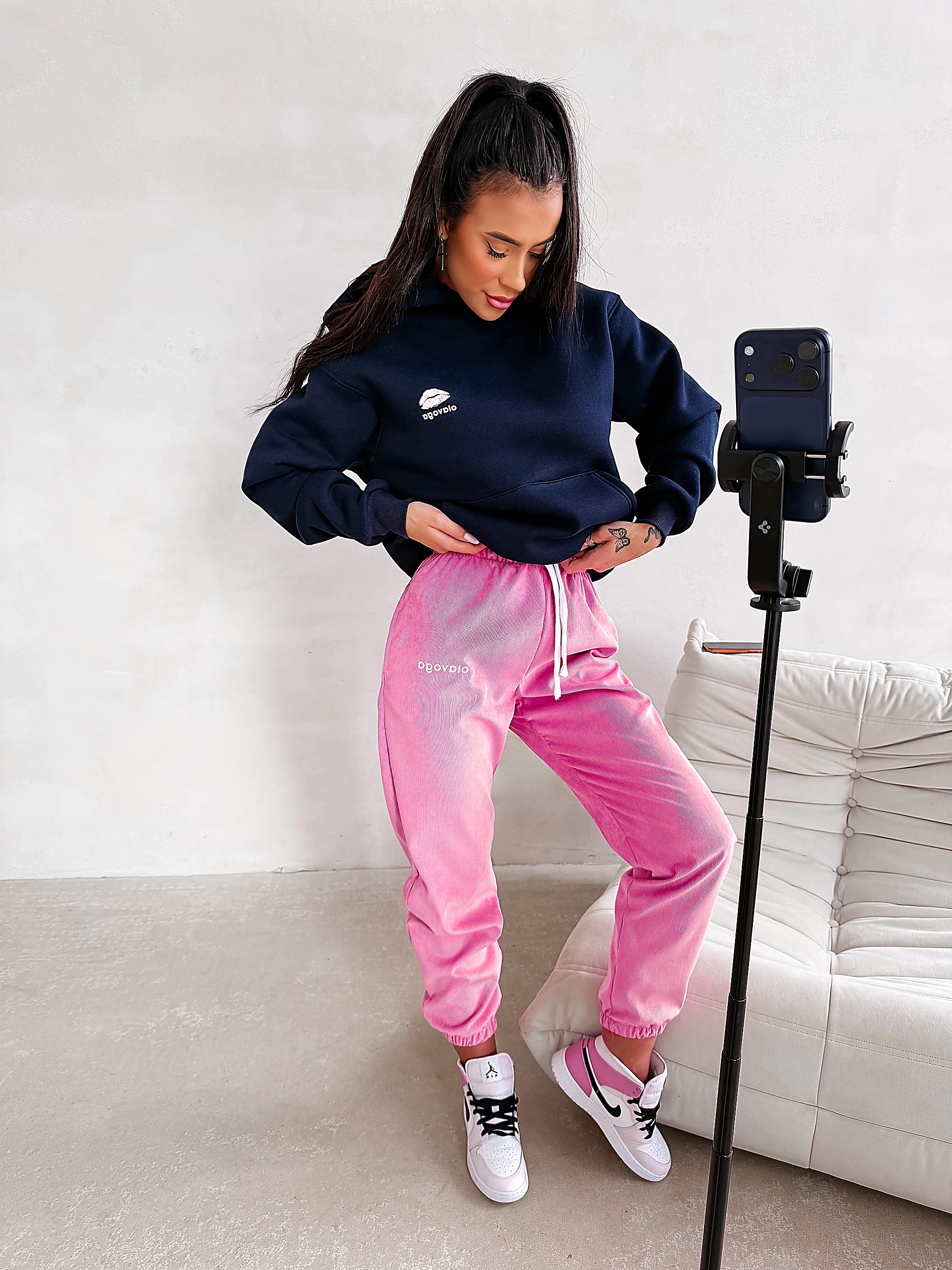 Bluza damska z kapturem OLAVOGA LUCKY MINDSET - Granatowy