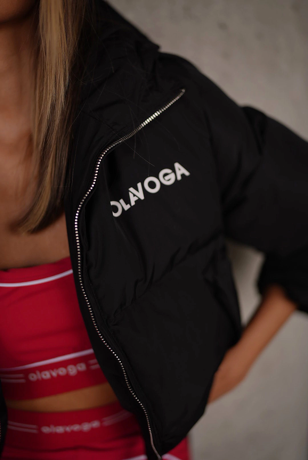 OLAVOGA AMPOSTA Damen-Daunenjacke – Schwarz