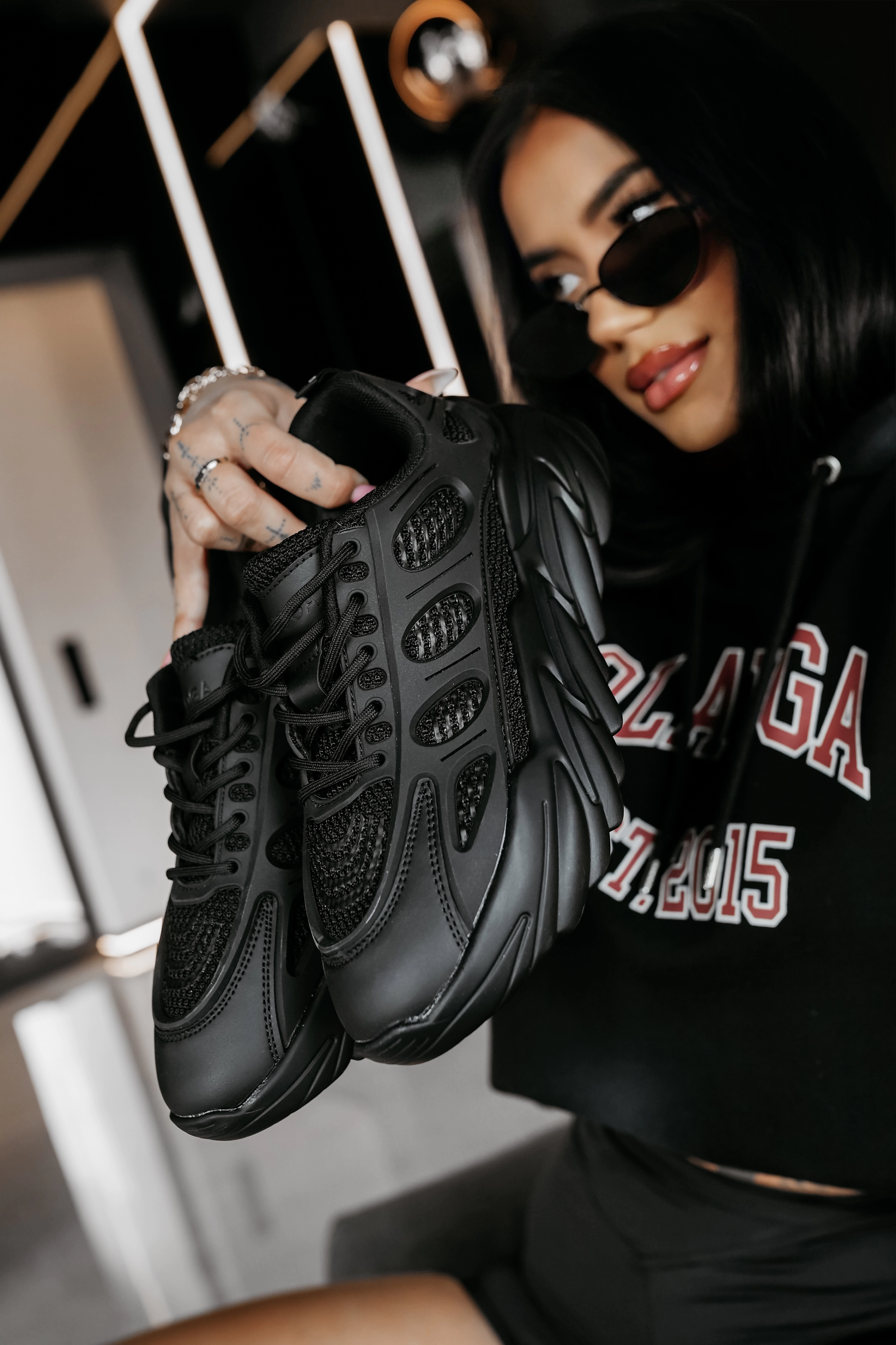 Sneakersy damskie OLAVOGA ACTIVE 97 - Czarny