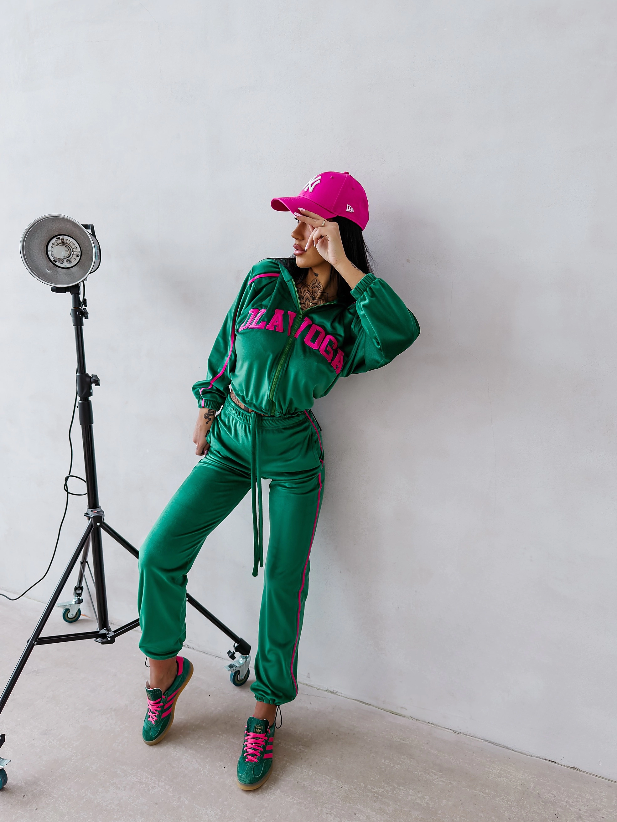 Ladies' velour set O'la Voga HANDY 2024 - Pink | M | OLAVOGA Ladies' velour set O'la Voga HANDY 2024 - Pink | M | OLAVOGA