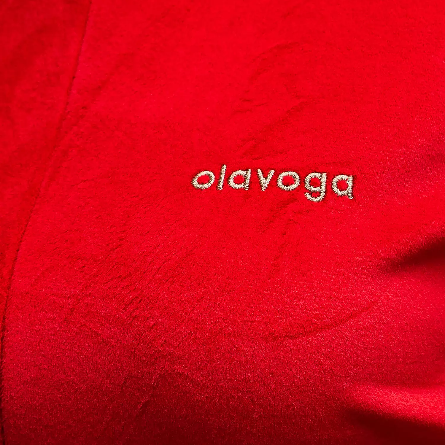 OLAVOGA CRYSTAL FLARE Damen-Jumpsuit aus Velours - Rot