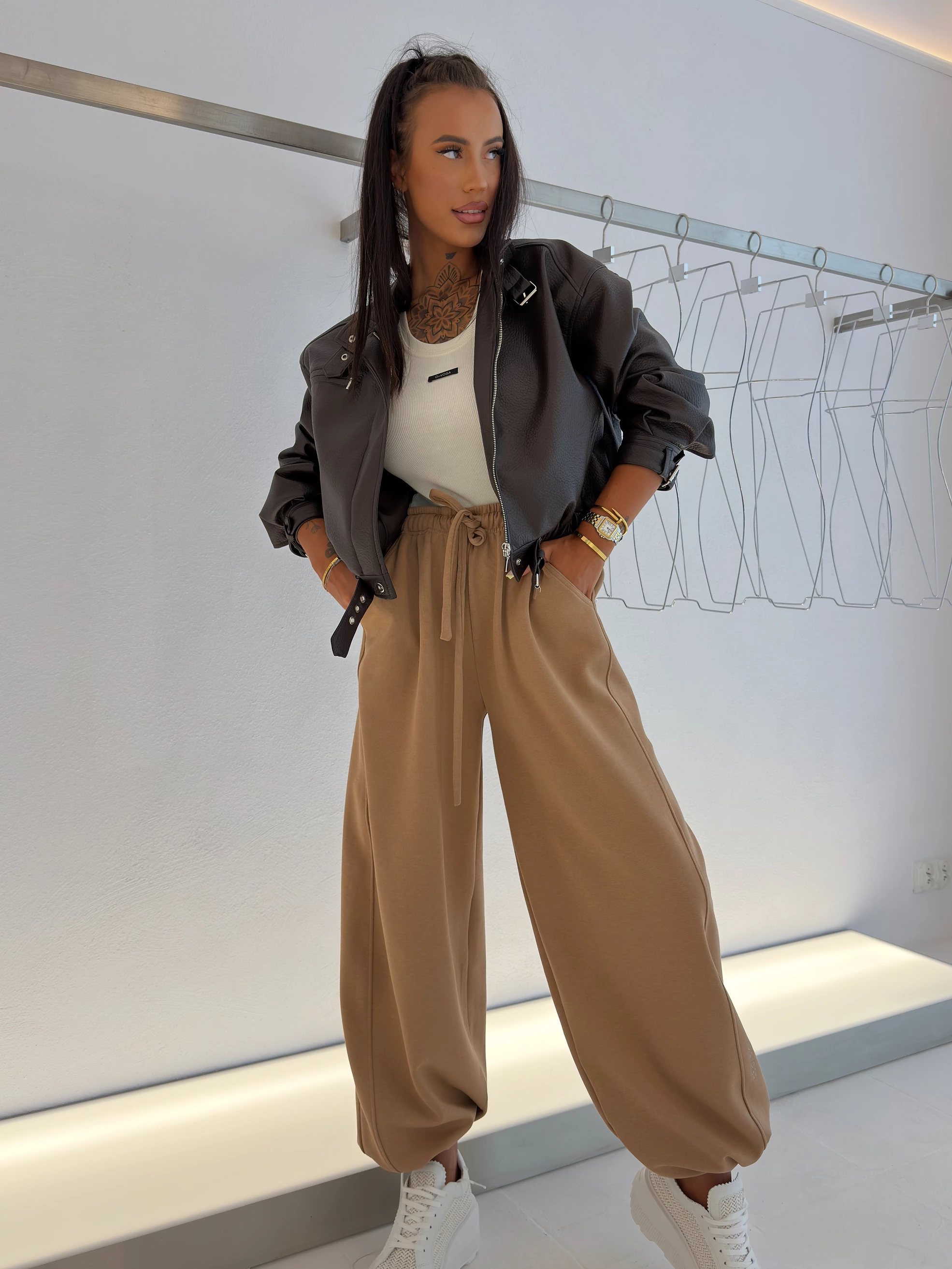 Dámska bunda oversize OLAVOGA VIERA – hnedá