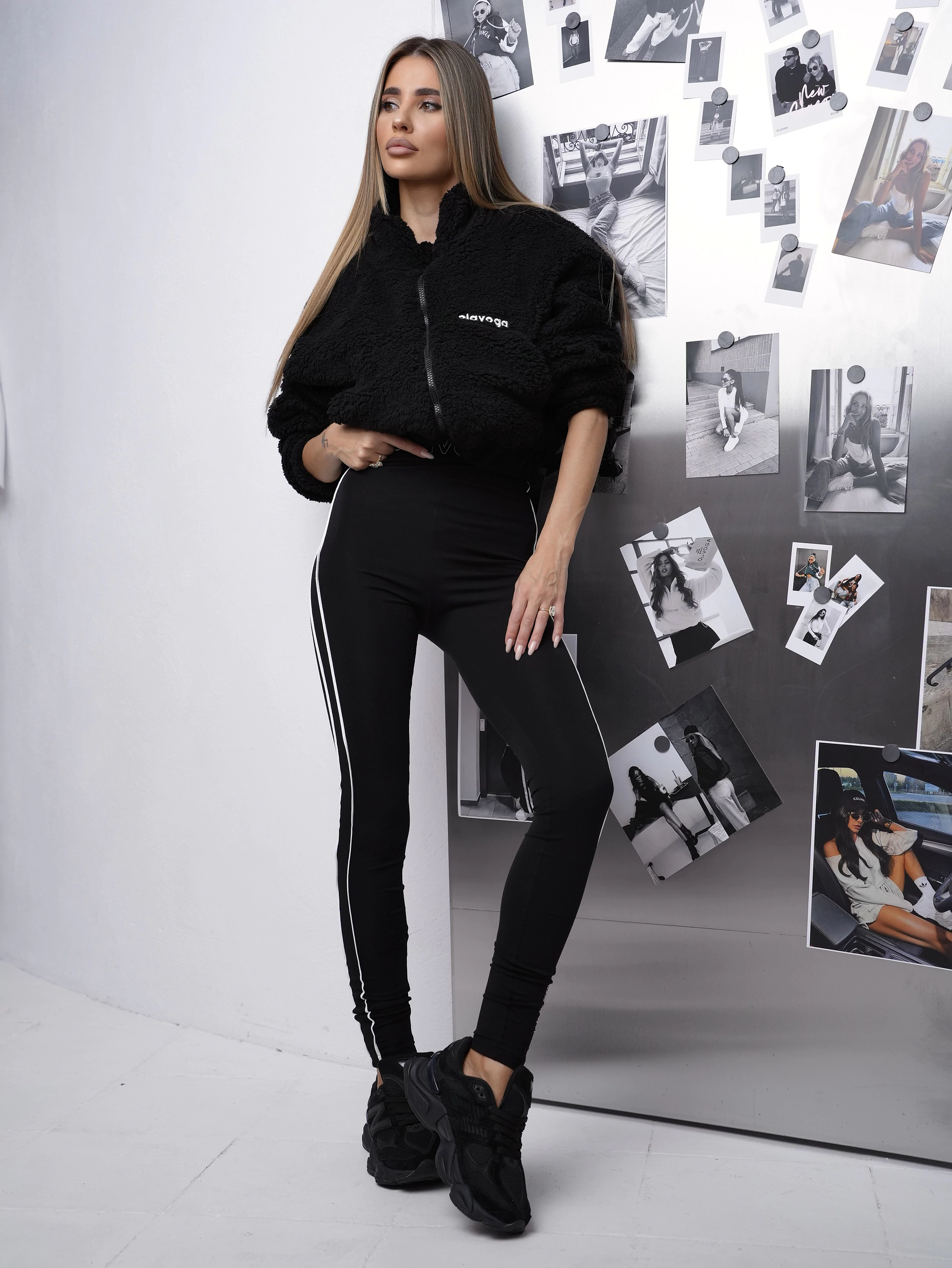 Bluza damska teddy OLAVOGA KEEP - Czarny